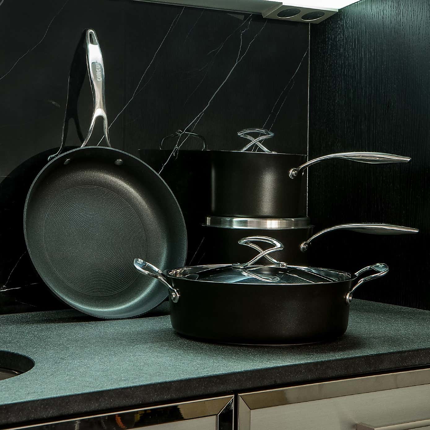 Circulon Style Non-Stick Hard Anodised Aluminium 3 Piece Saucepan Set