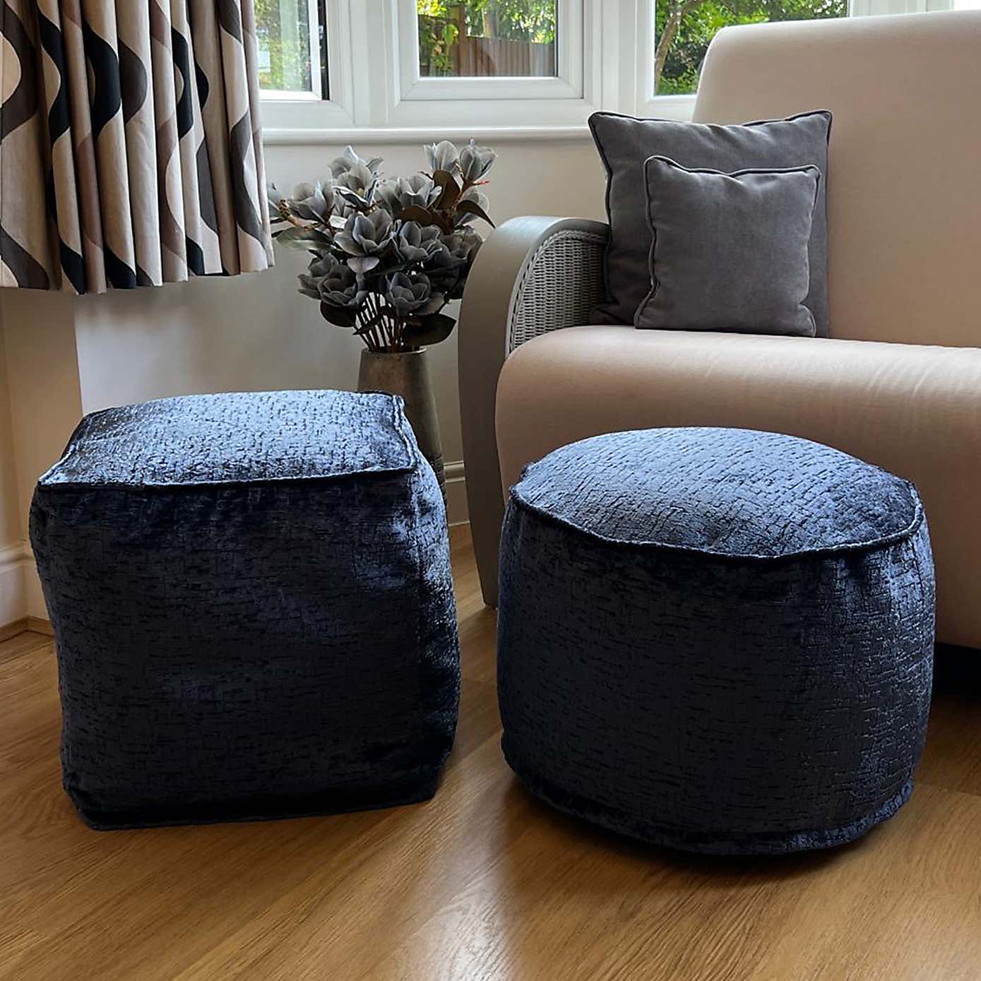 Daro Alex Round Pouffe
