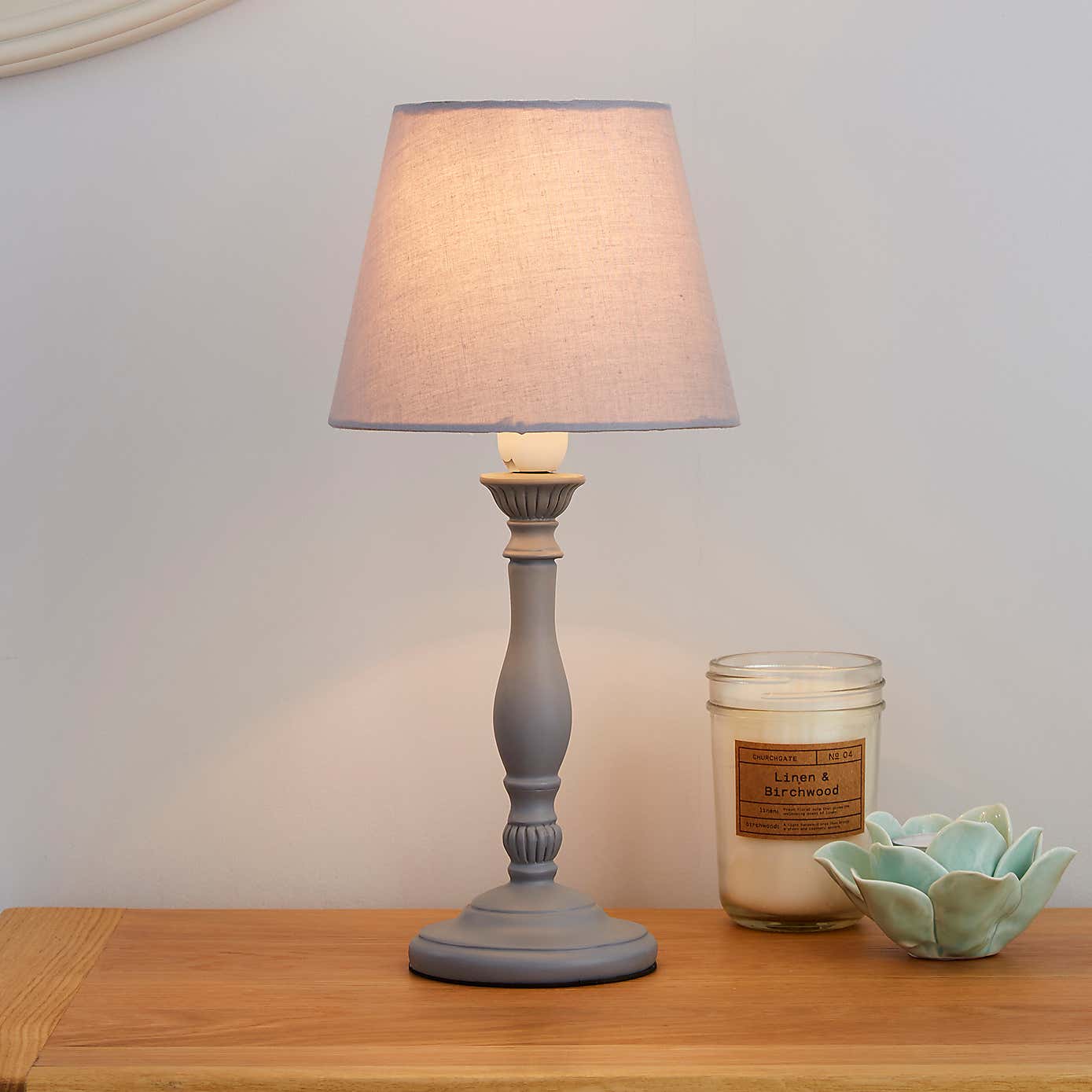 Tofty Mini White Table Lamp
