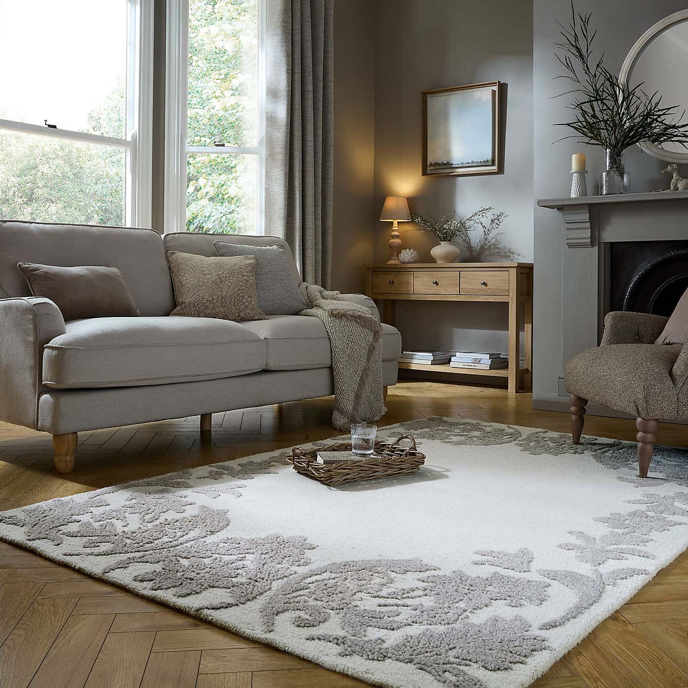 Churchgate Mowsley Floral Wool Border Rug