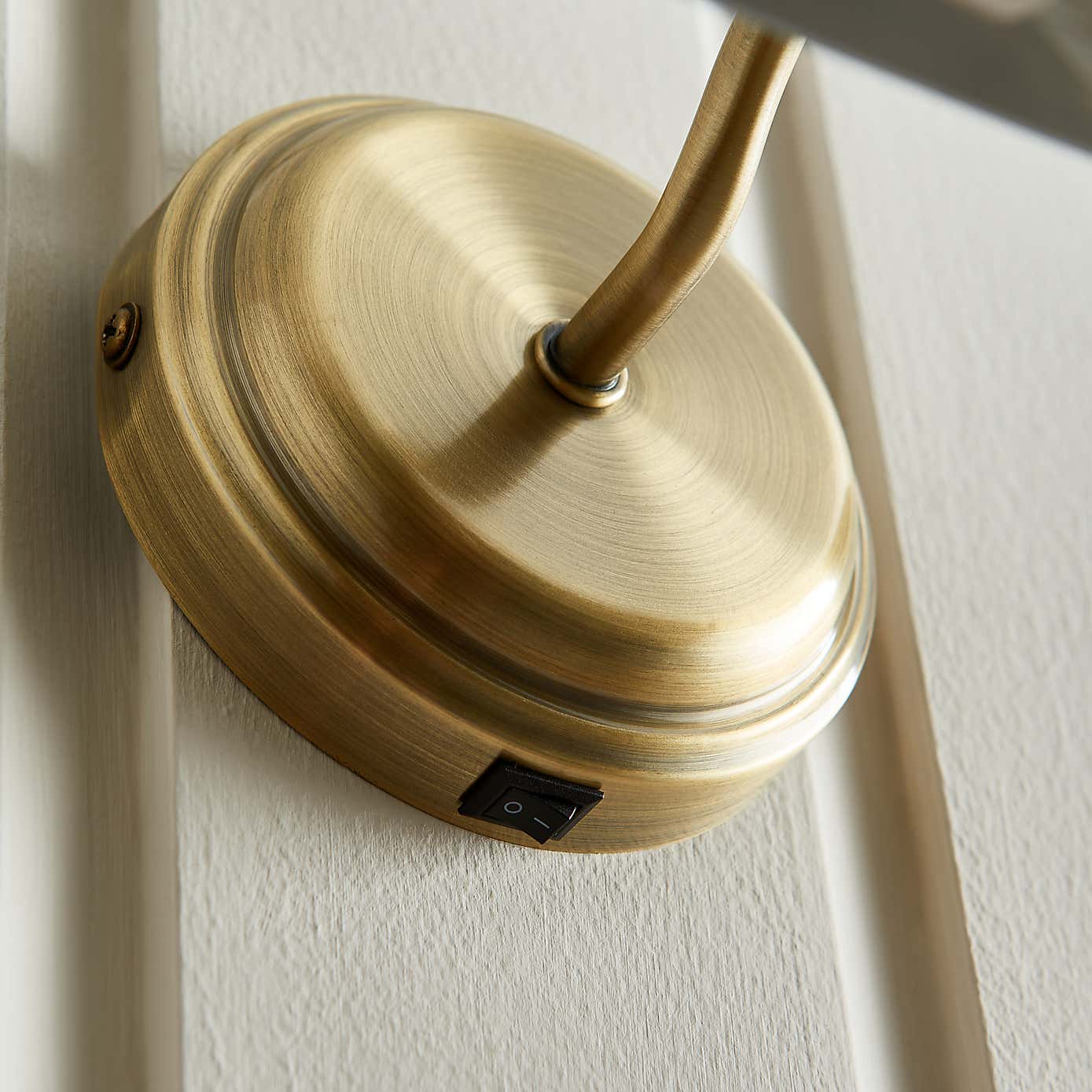 Maria Mid Century Adjustable Picture Wall Light