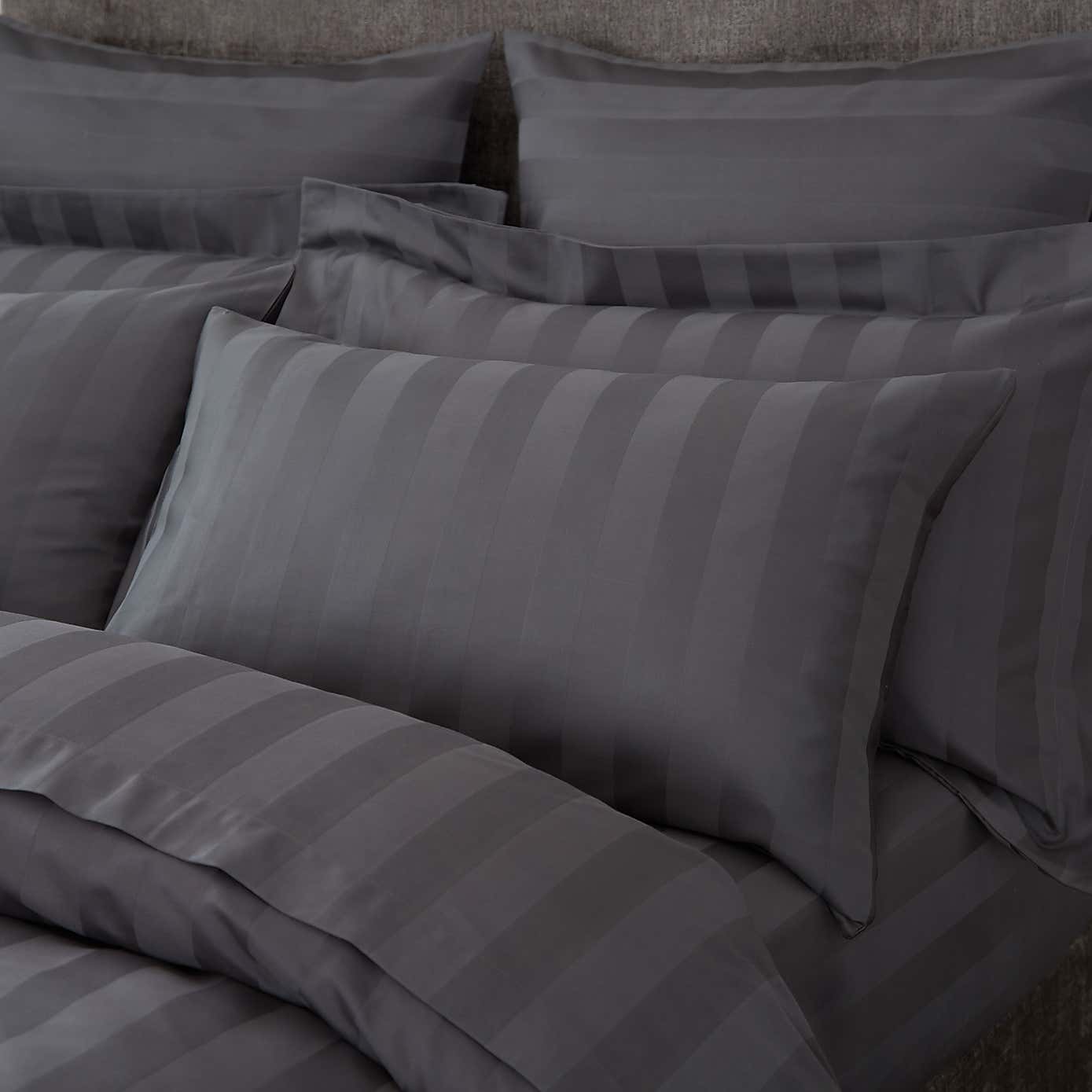 Hotel Egyptian Cotton 230 Thread Count Stripe Housewife Pillowcase Pair