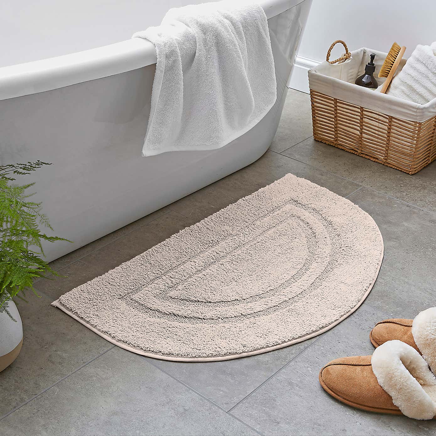 Luxury Cotton Semi-Circle Bath Mat