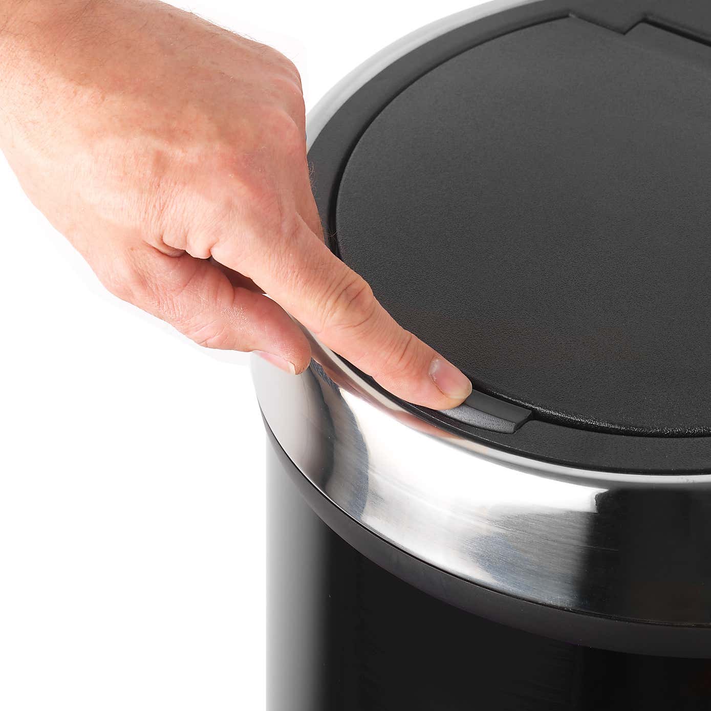 Spectrum Black 30 Litre Top Press Bin