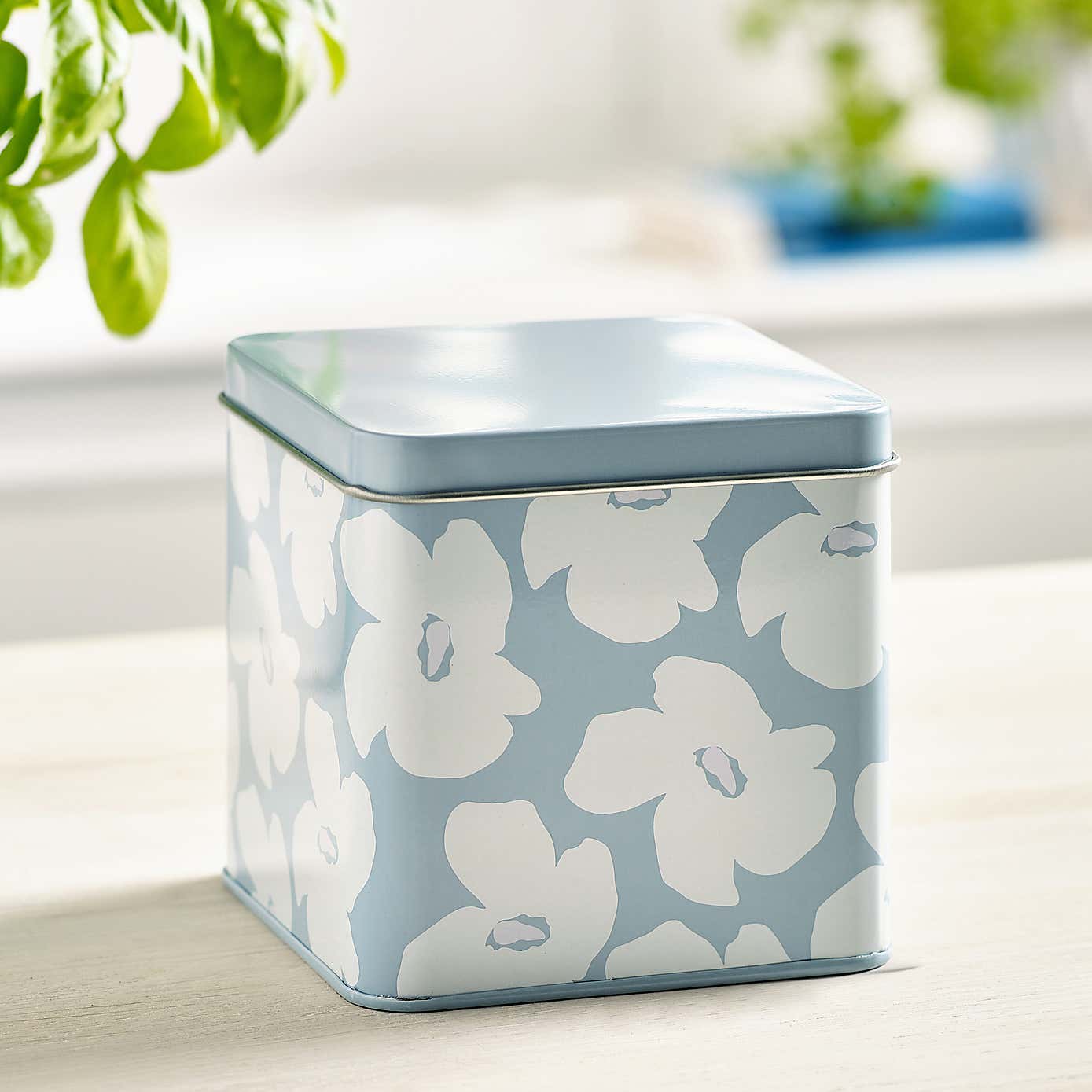 Elouise Metal Tin