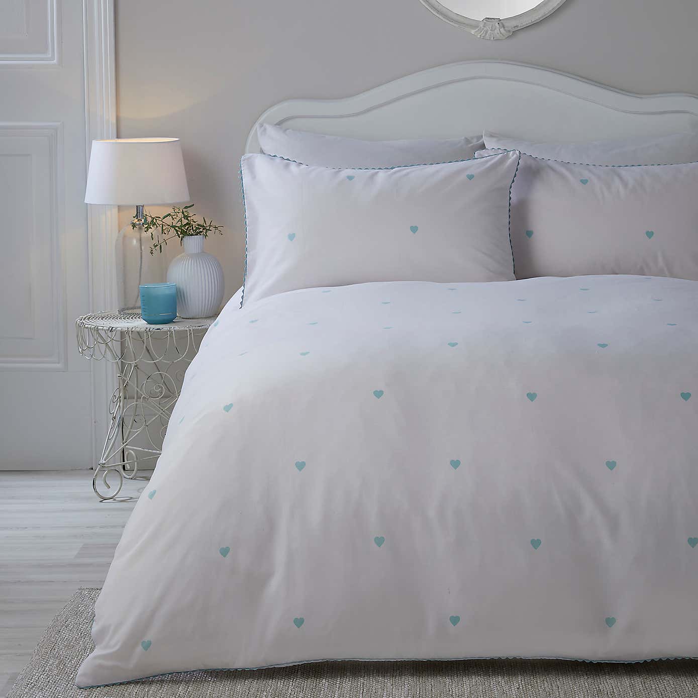 Serene Decorative Heart Duvet Cover and Pillowcase Set