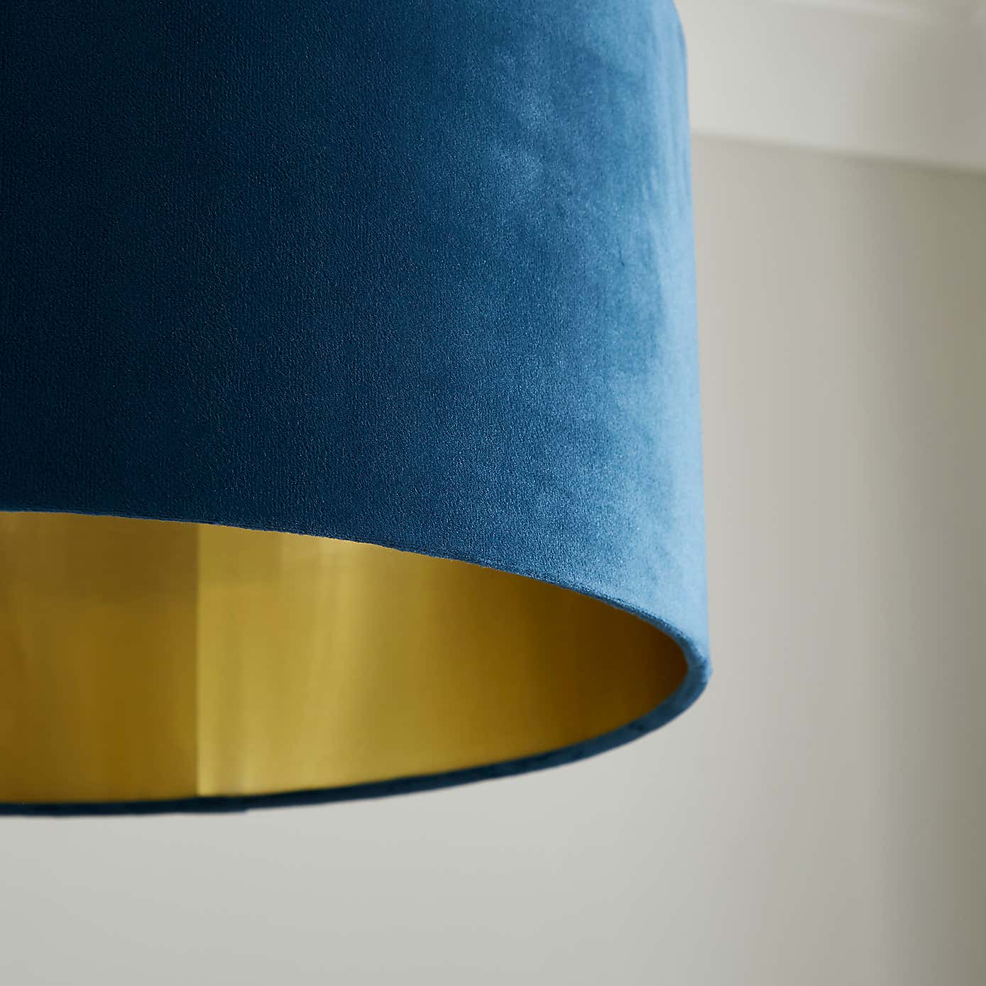 Ari Velvet Drum Lamp Shade