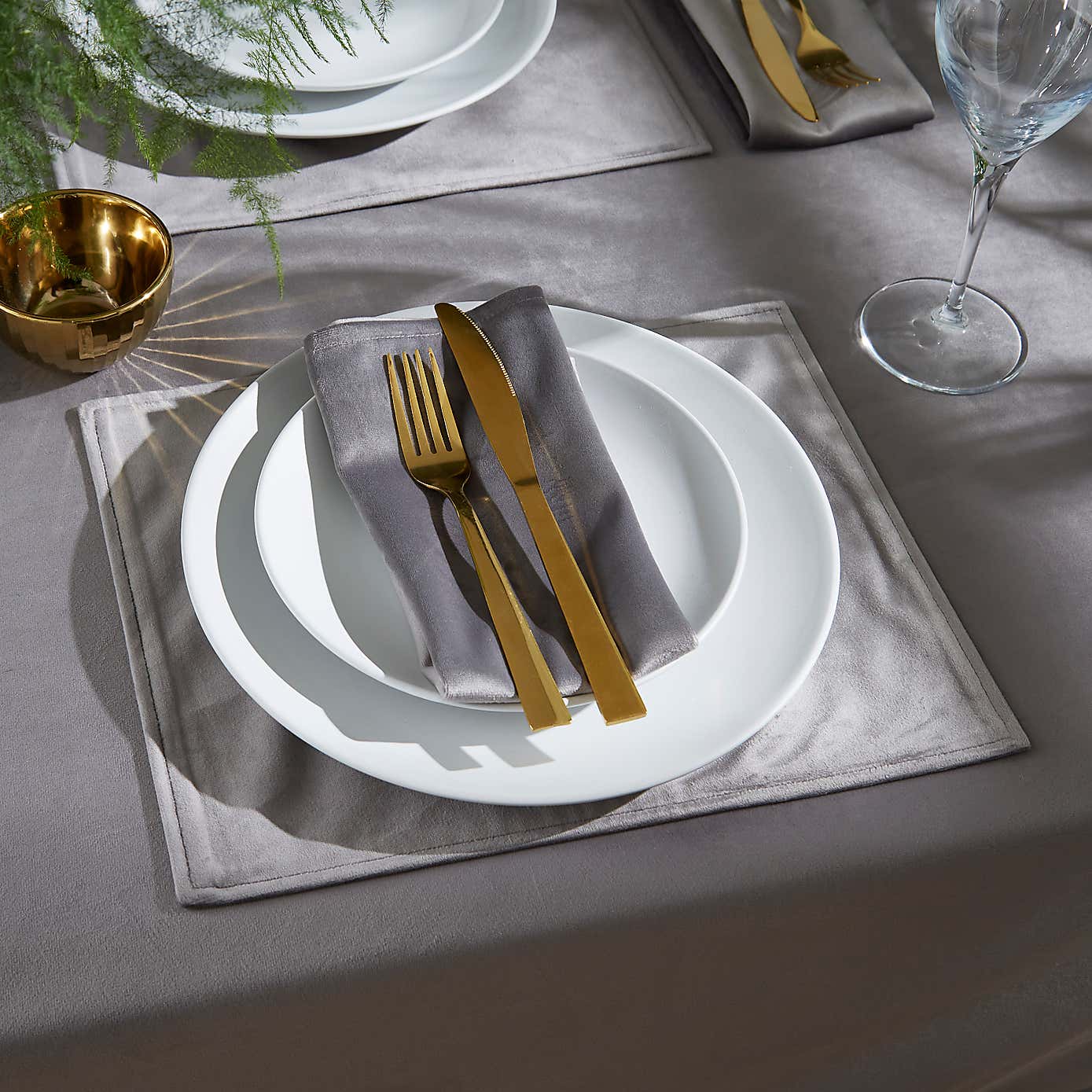 Set of 2 Recycled Velour Placemats