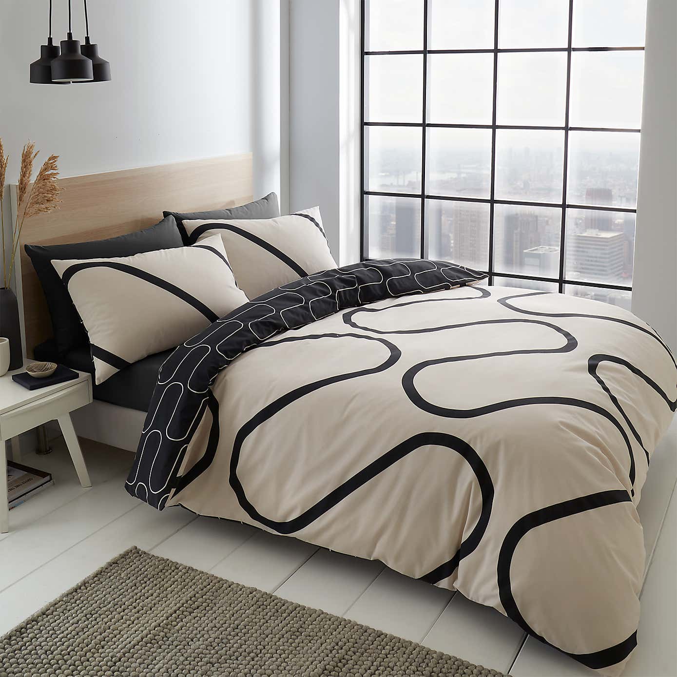 Catherine Lansfield Linear Curve Geometric Black Reversible Duvet Cover & Pillowcase Set