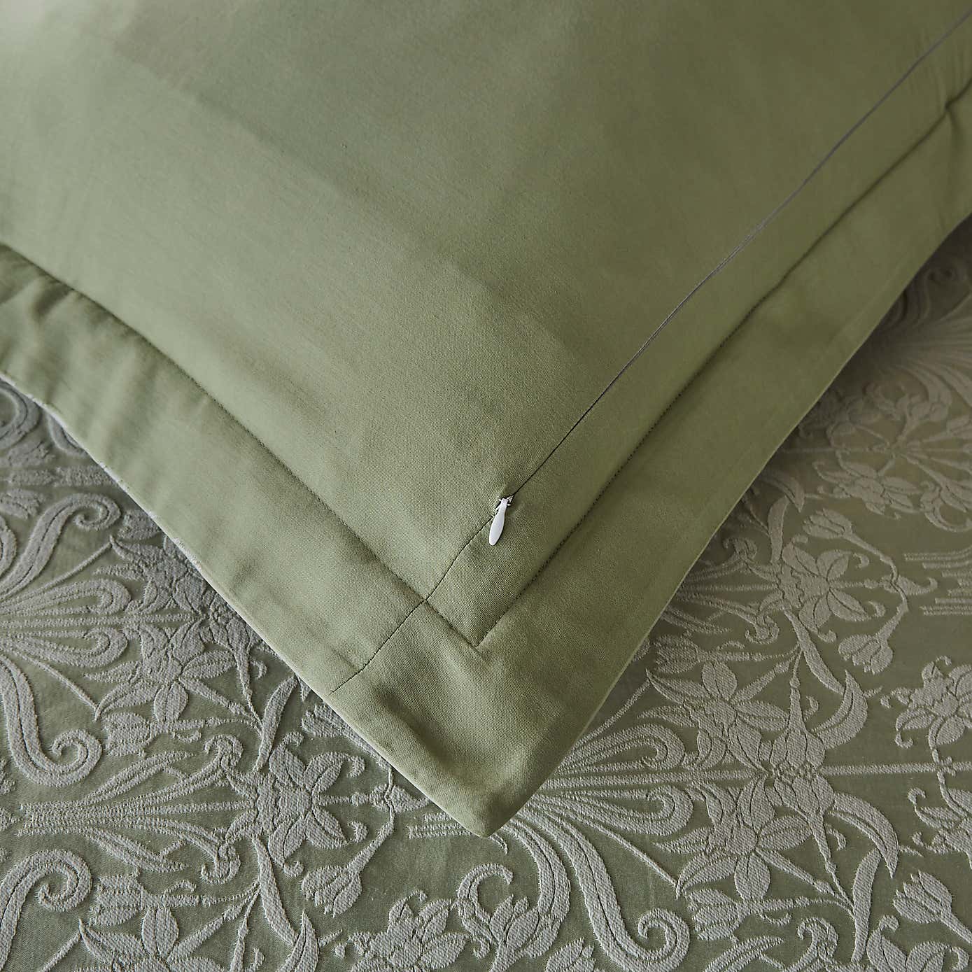 Dorma Fuchsia Bells Oxford Pillowcase Pair