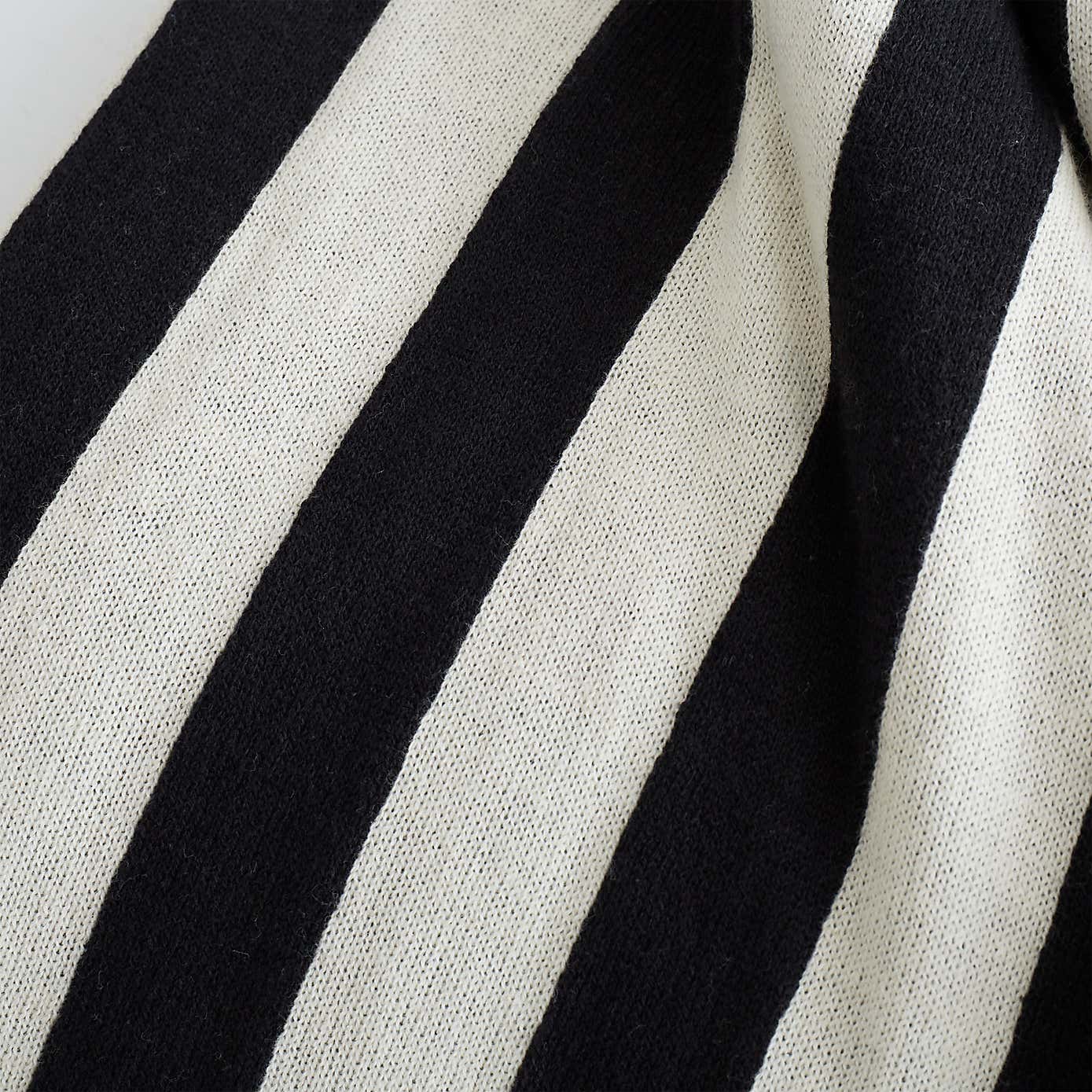 Style Sisters Knitted Stripe Throw