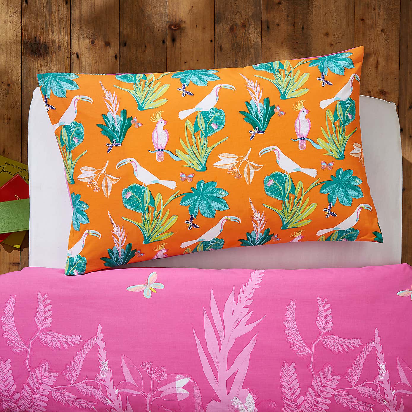 Explore the Tropics Duvet Cover & Pillowcase Set