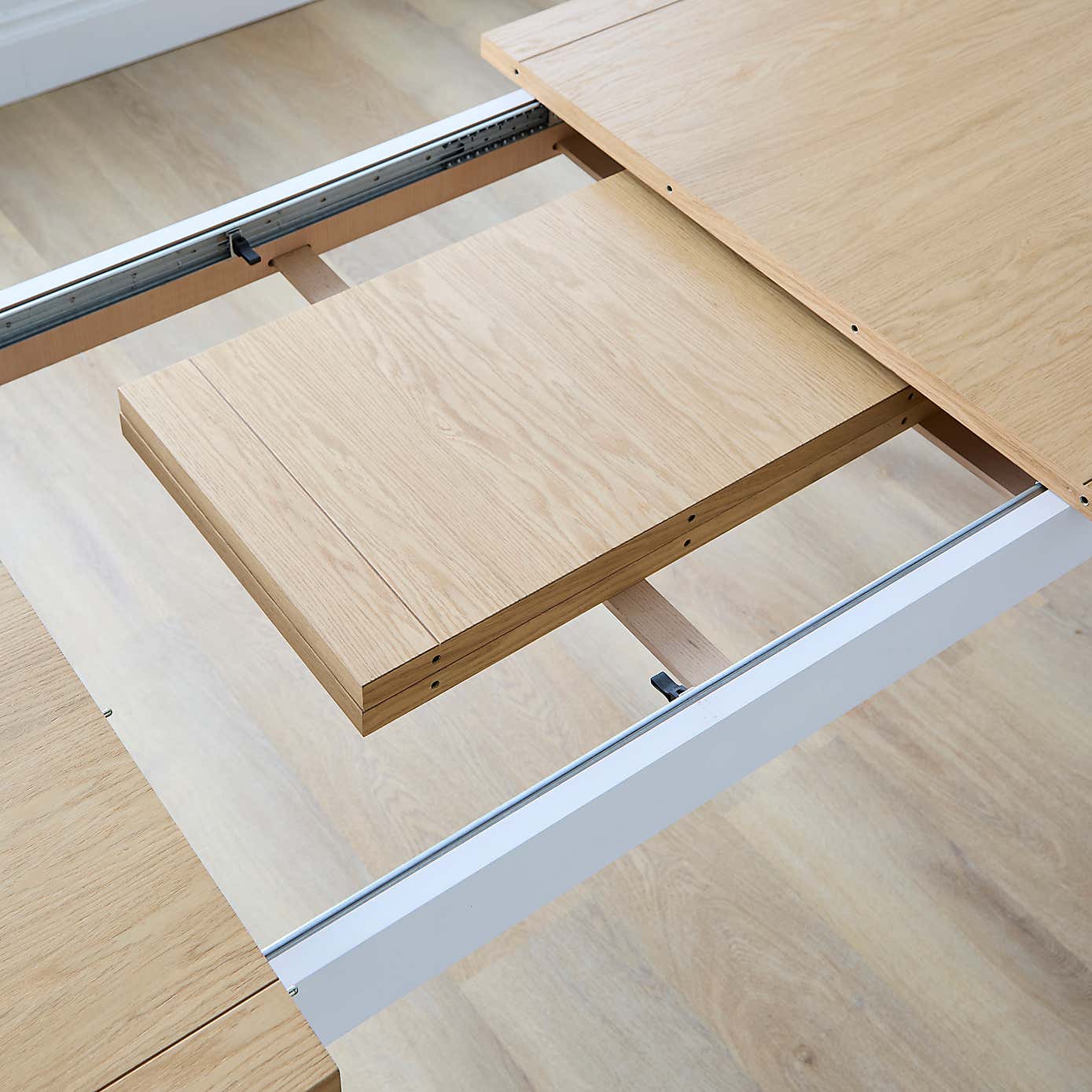 Pip 8-10 Seater Extendable Dining Table