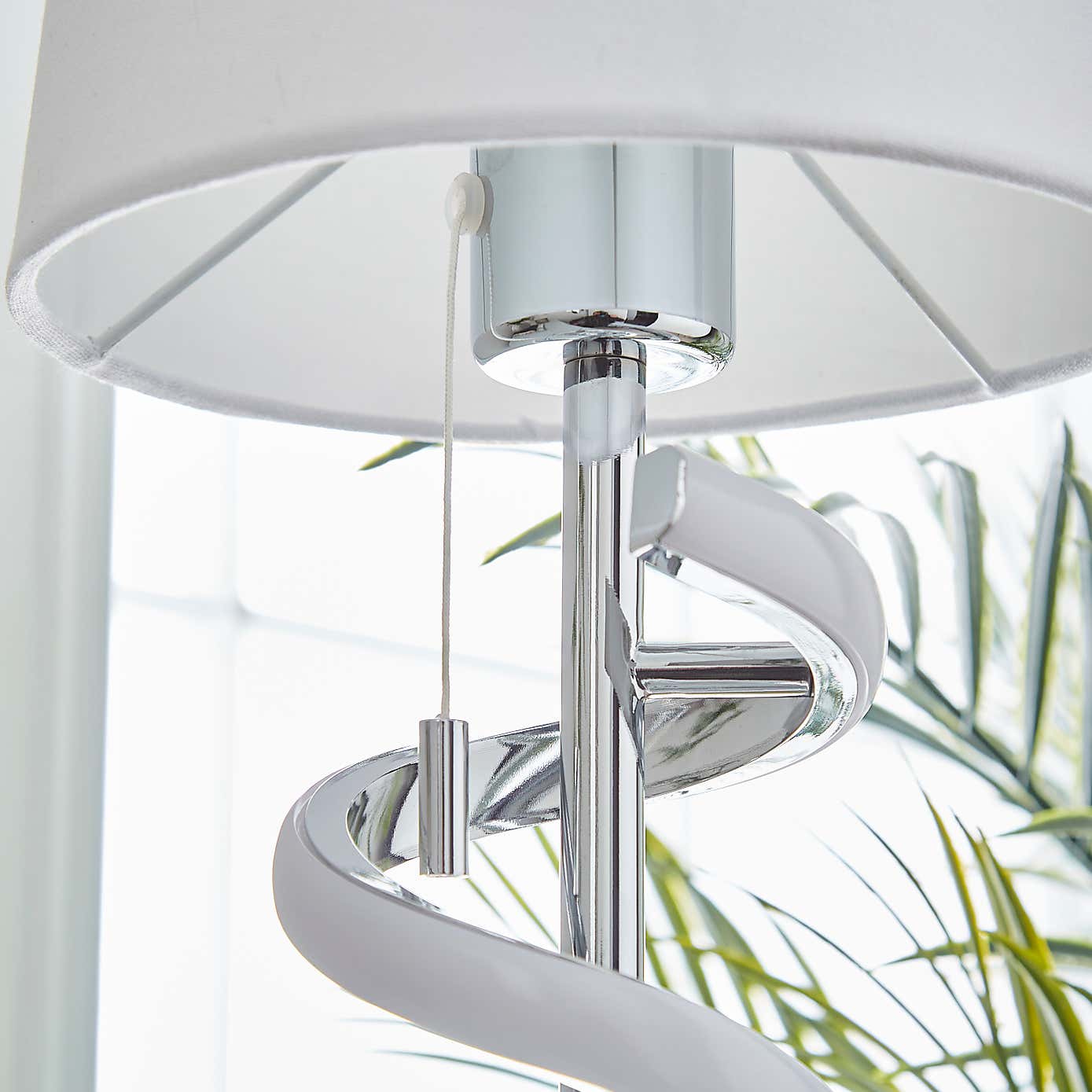 Palais 2 Light Metal Table Lamp