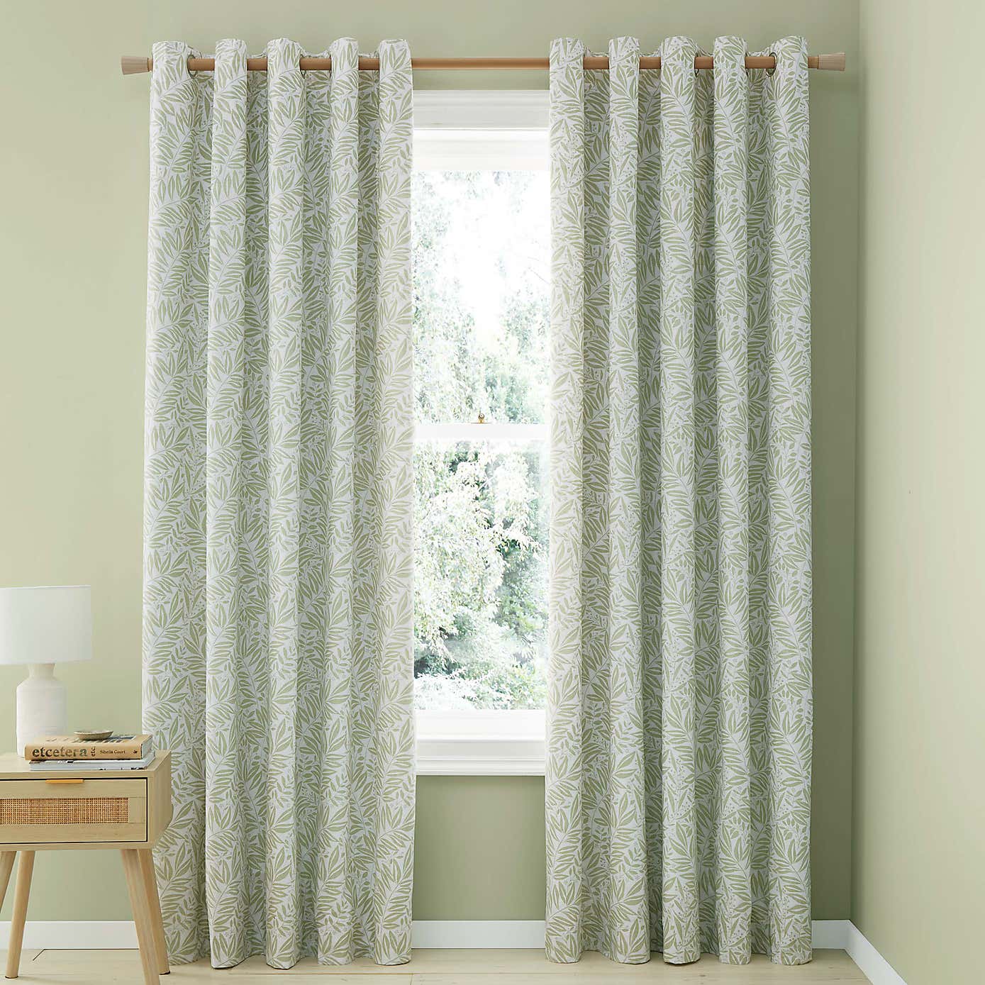 Catherine Lansfield Sorrel Leaves Reversible Eyelet Curtains