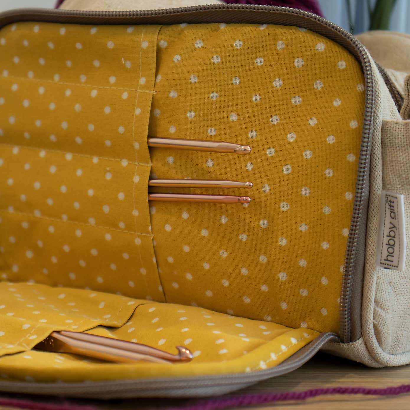 Hobby Gift Bee Crochet Bag