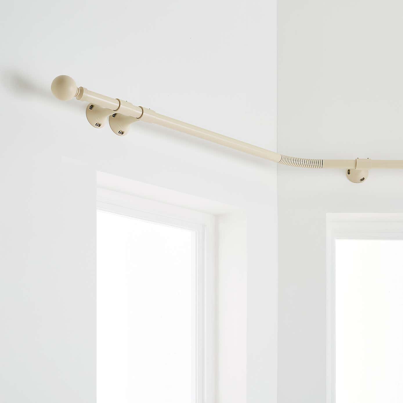 Ashton Bay Curtain Pole