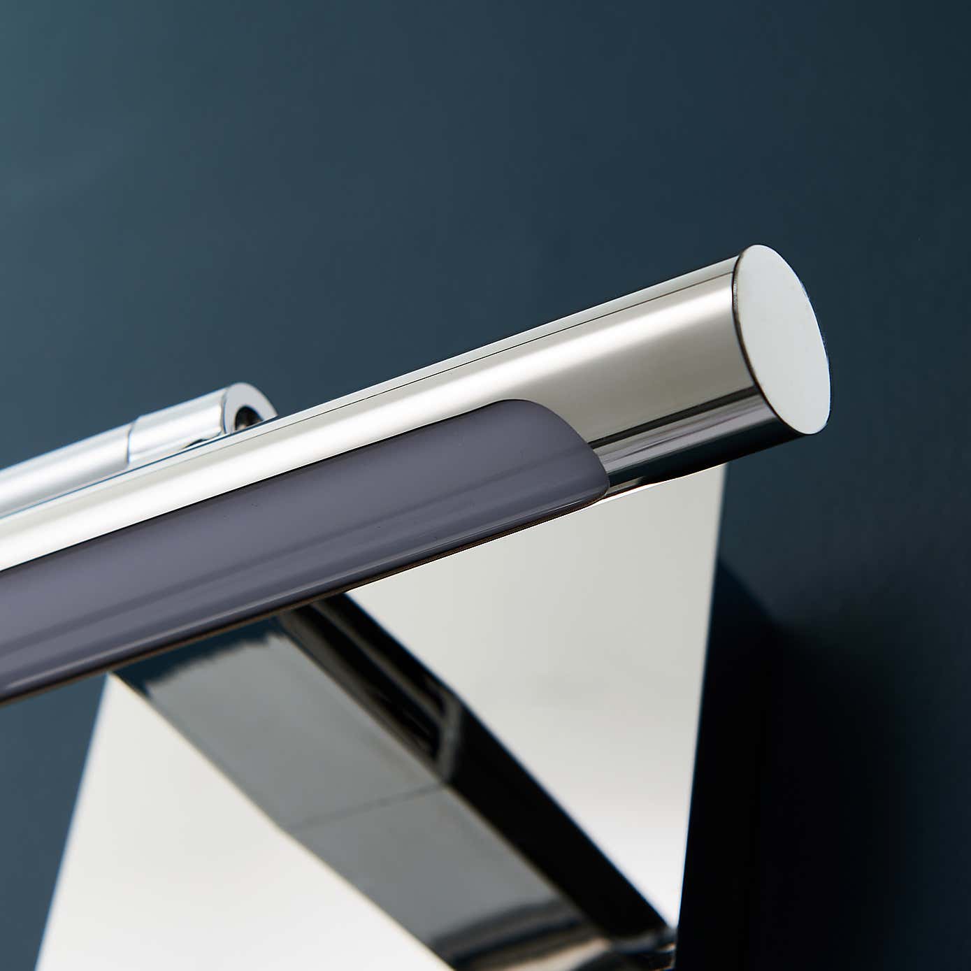 Argente Adjustable LED Picture Wall Light