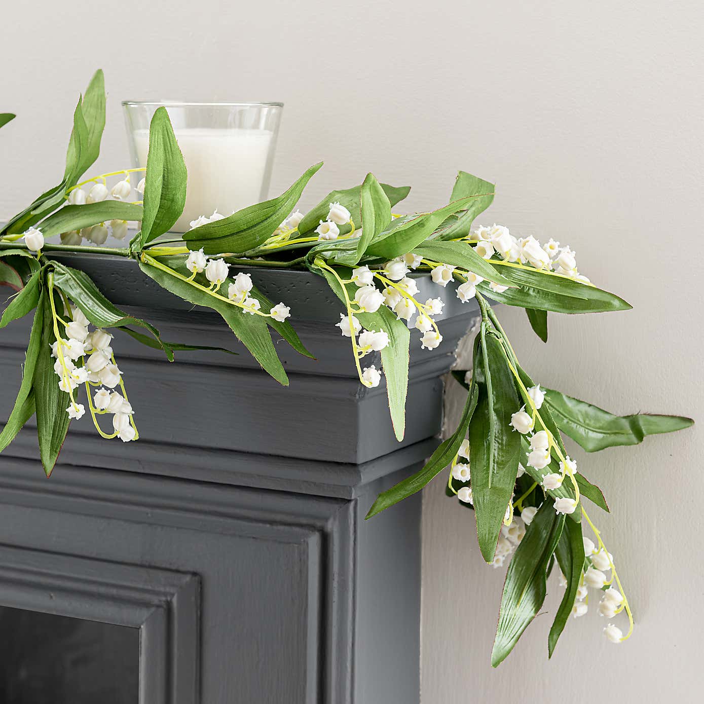 Artificial White Lily Garland