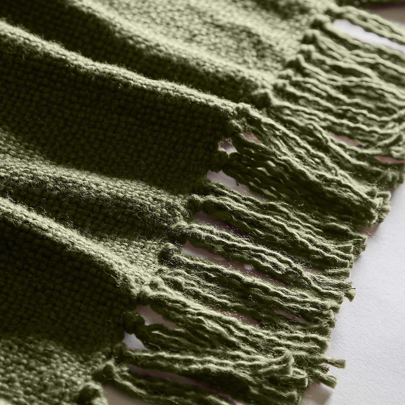 Aris Cotton Weave Black Throw