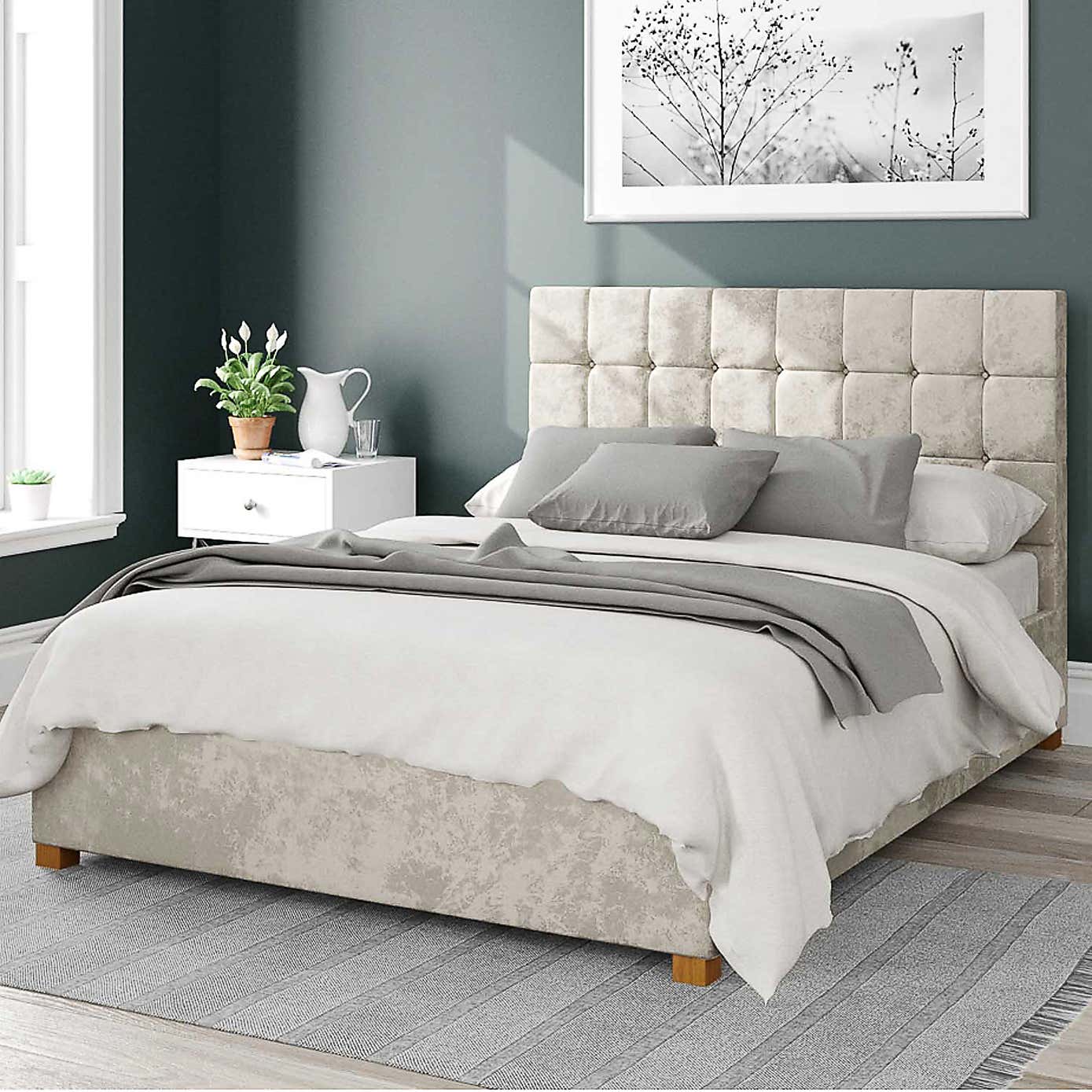 Sinatra Mirazzi Velvet Ottoman Bed