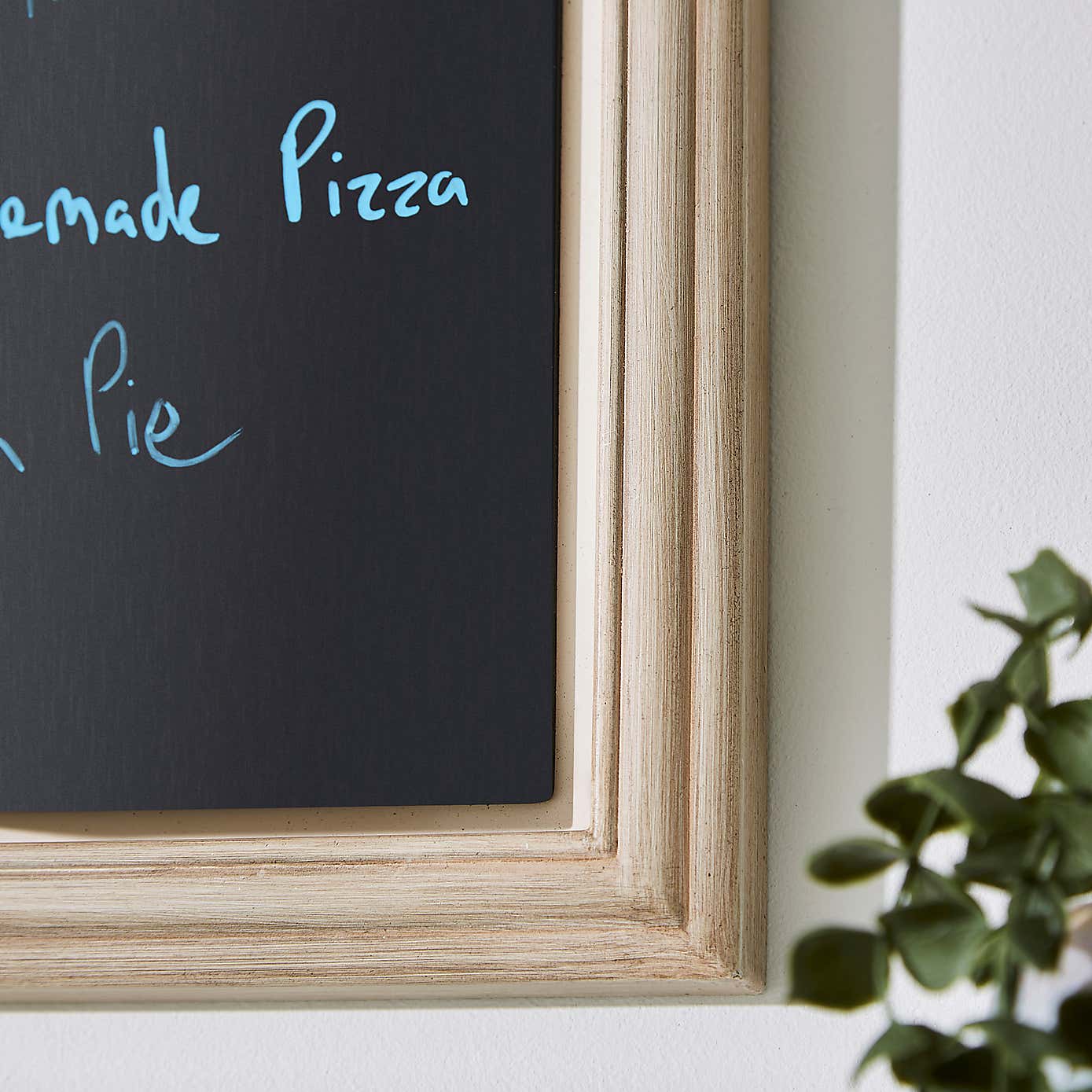 Churchgate Weekly Menu Board, 41 x 30cm