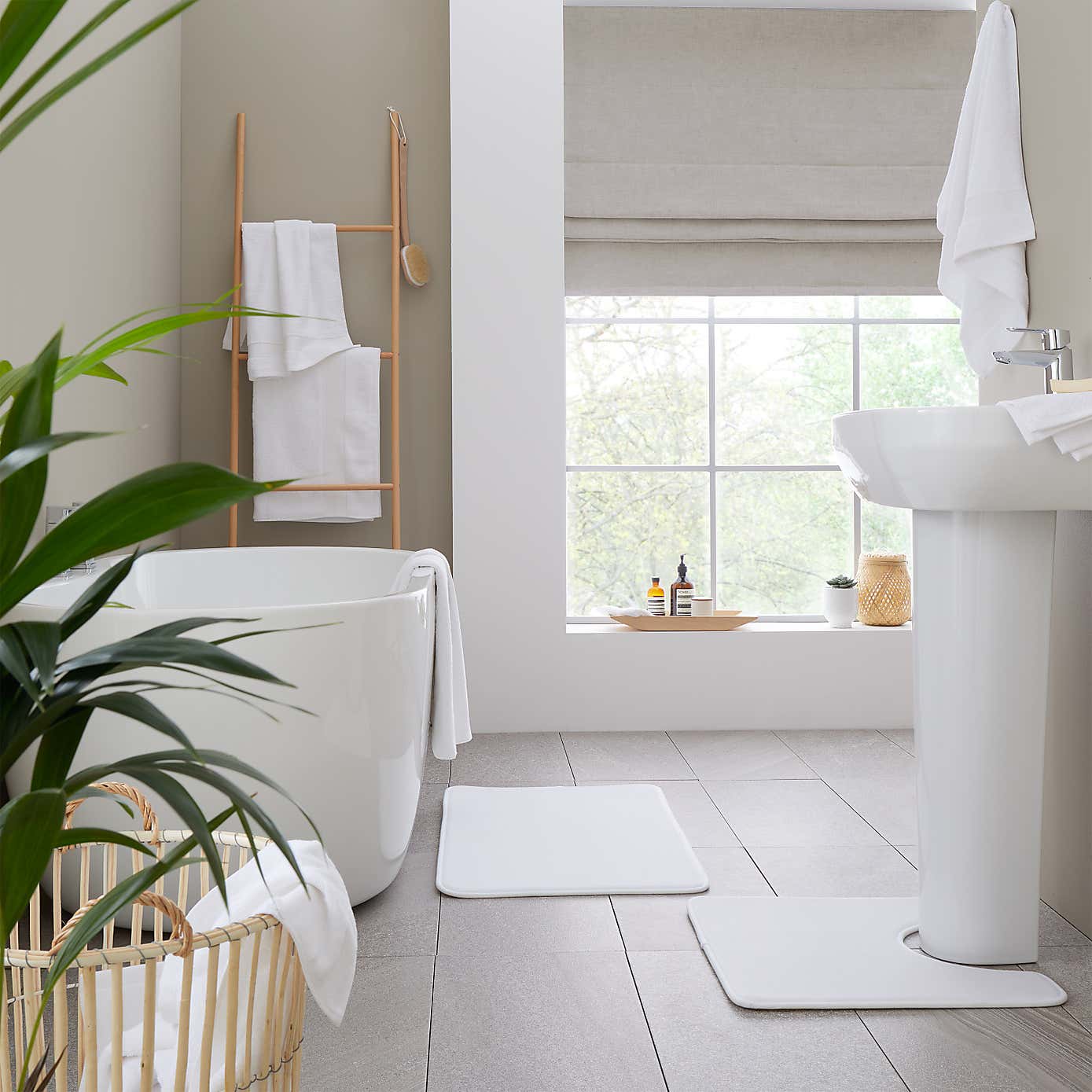 Catherine Lansfield Anti Bacterial Towel