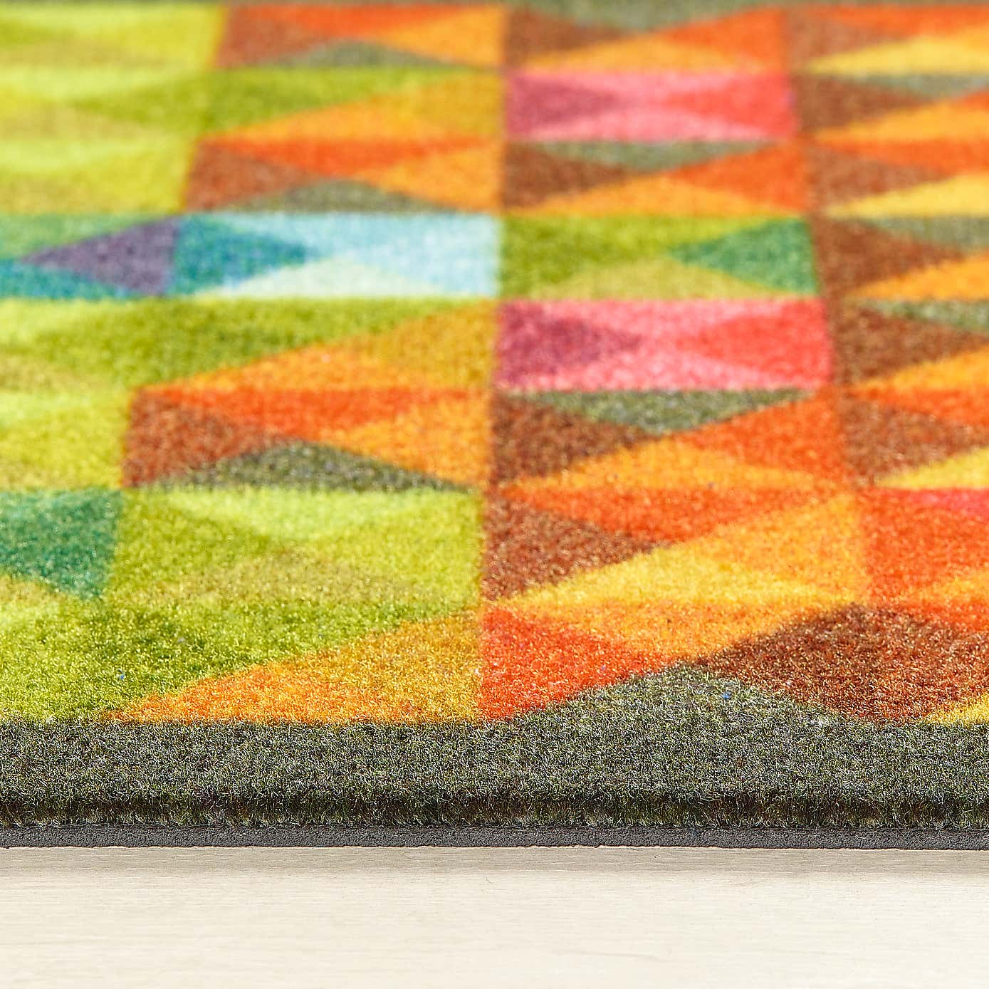 Marvel Triangles Washable Runner