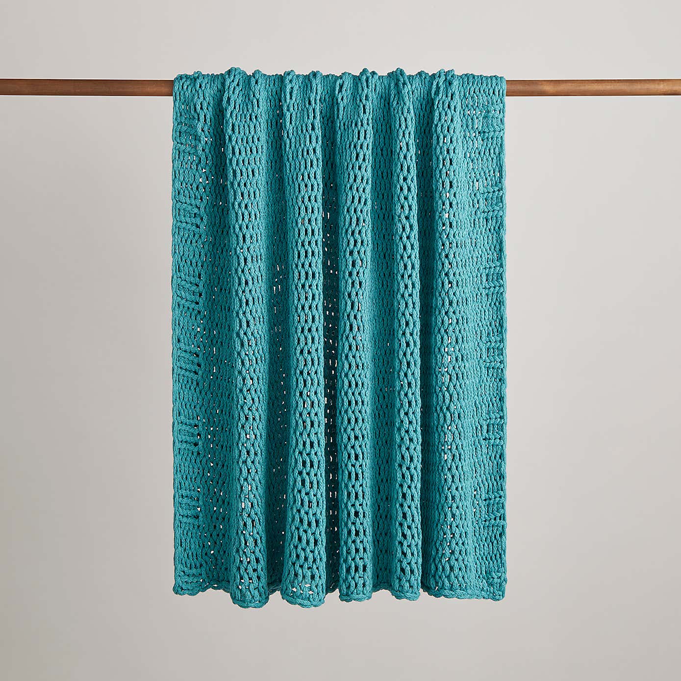 Chunky Knit Recycled Throw 130cm x 170cm