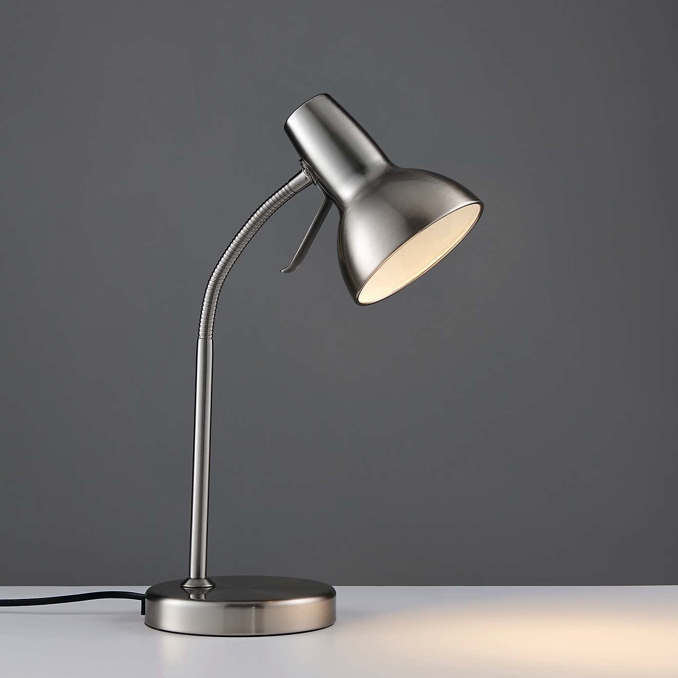 Vogue Aldo Industrial Adjustable Table Lamp