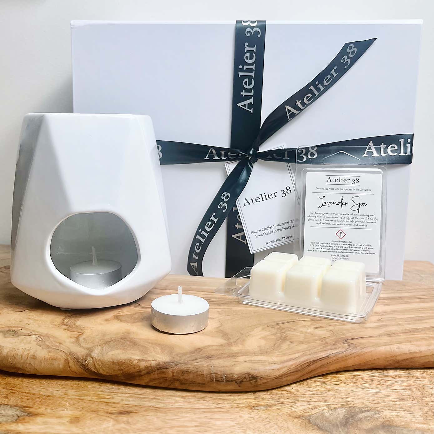 Atelier 38 Geo Burner and Floral Wax Melt Gift Set