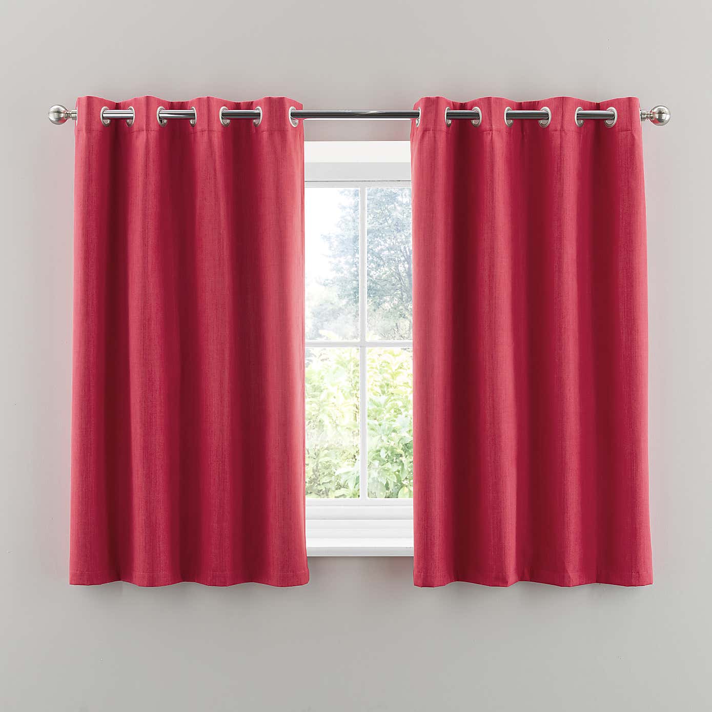 Solar Blackout Eyelet Curtains