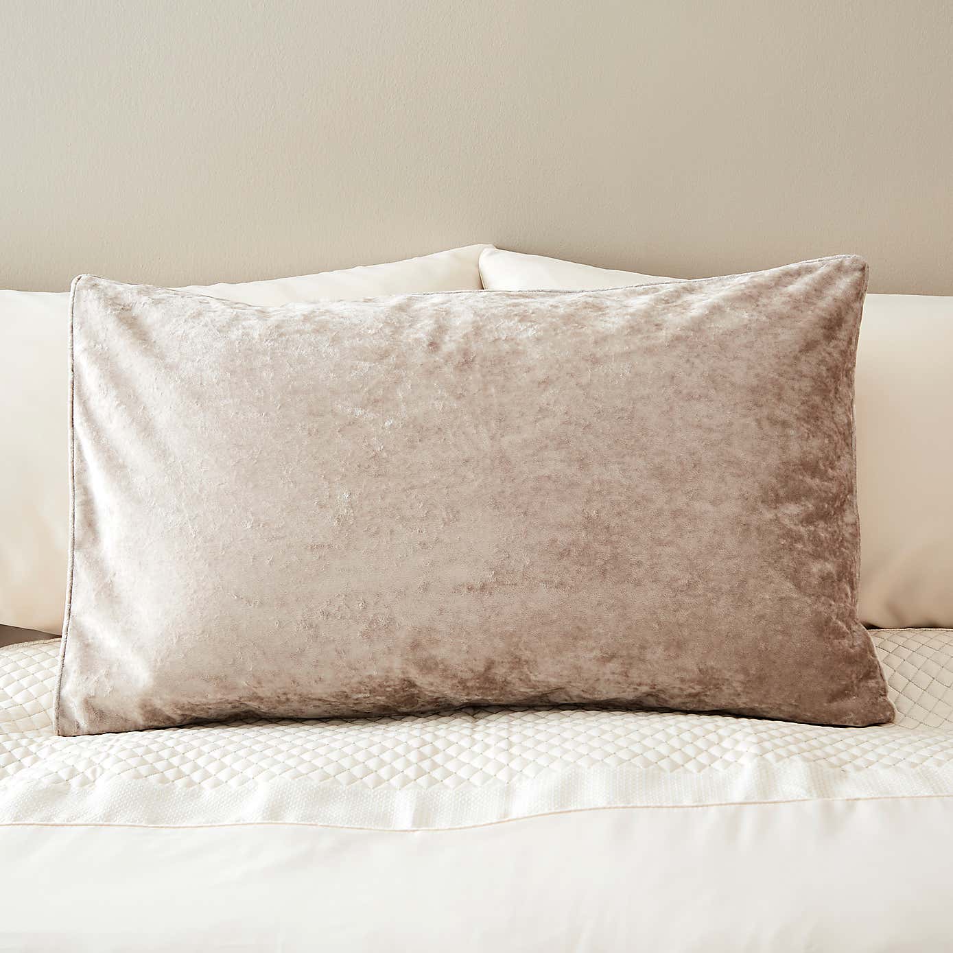 Crushed Velour Piped Pillowcase