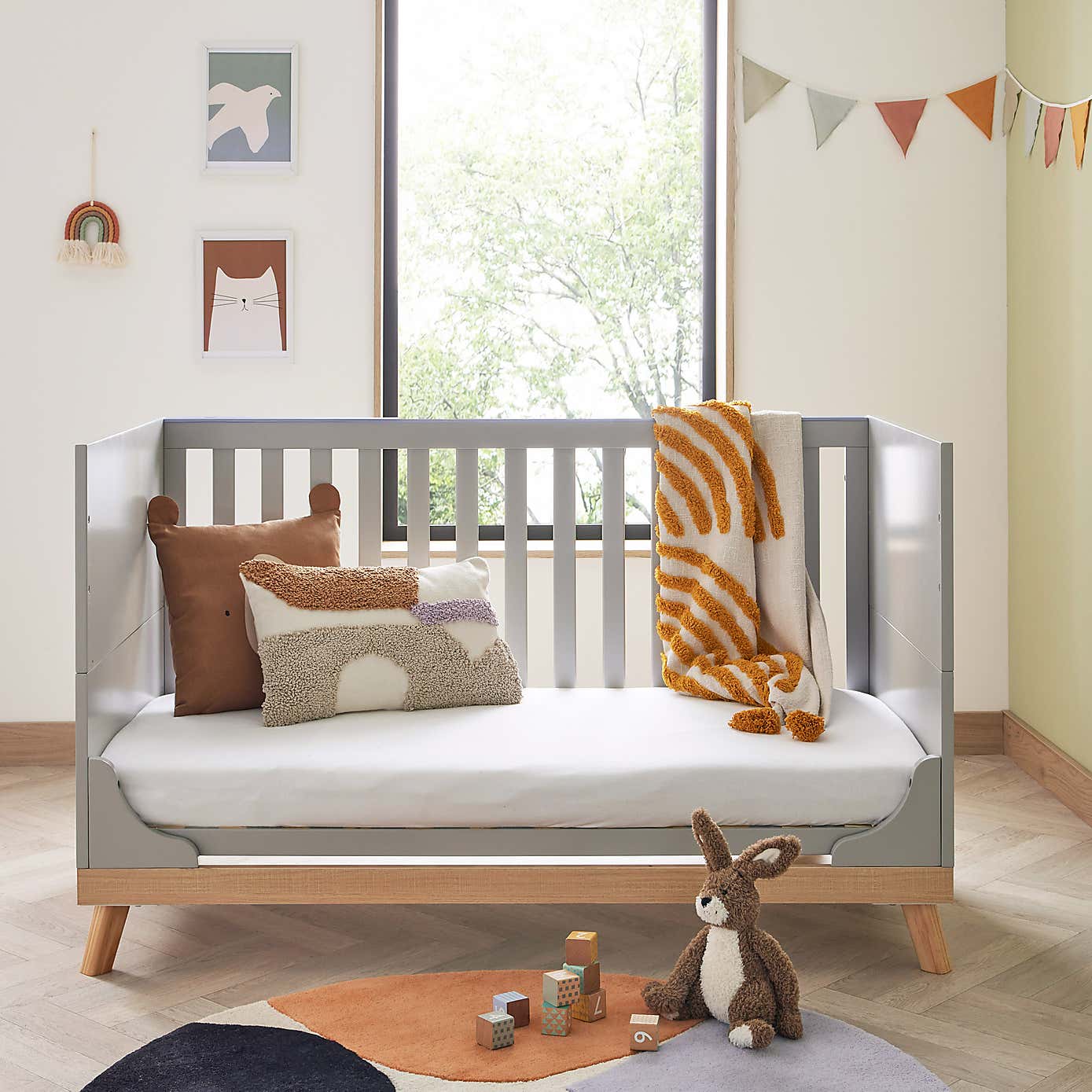 Babymore Mona Cot Bed