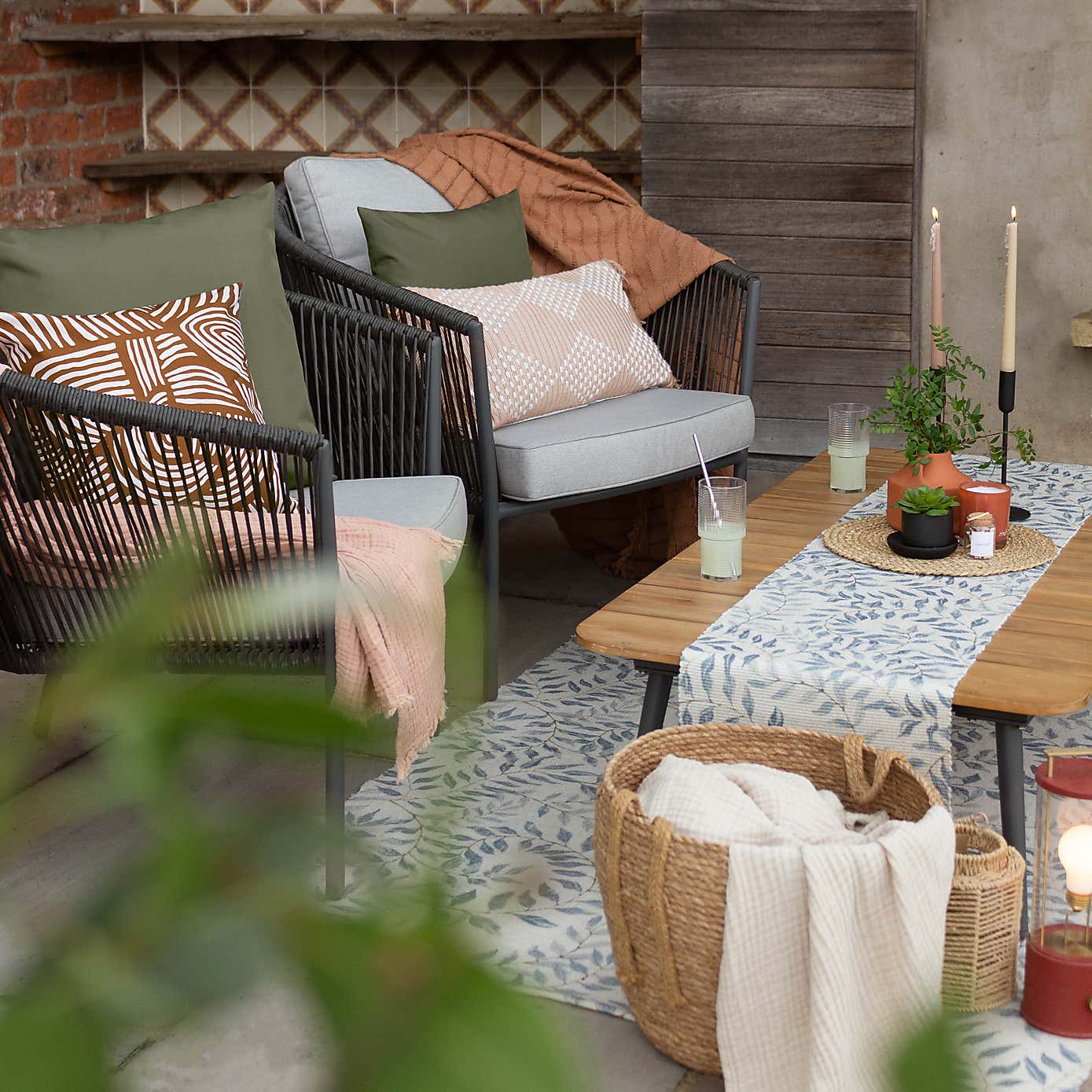 Evans Lichfield Vinea Table Runner