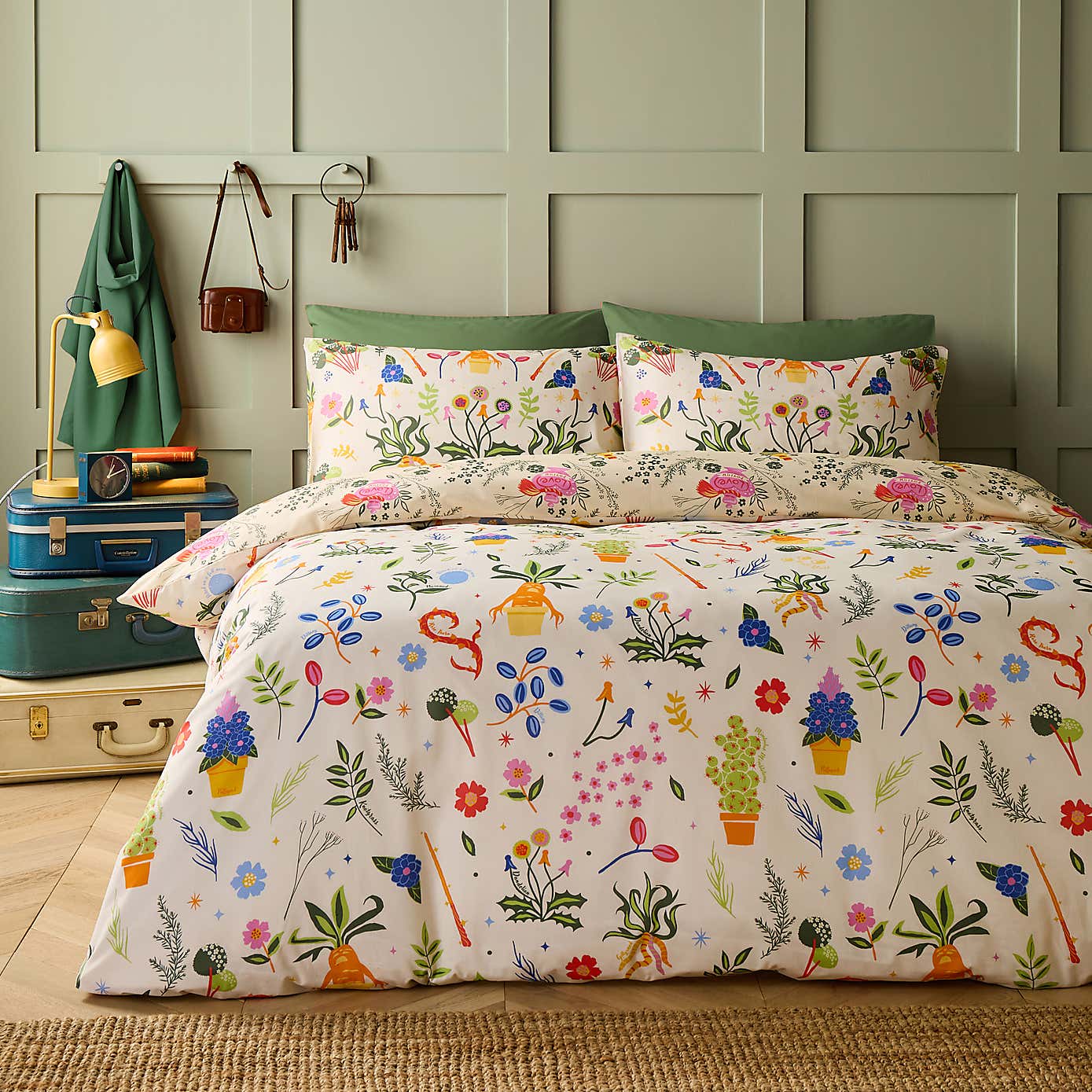 Harry Potter Herbology 100% Cotton Reversible Duvet Cover and Pillowcase Set