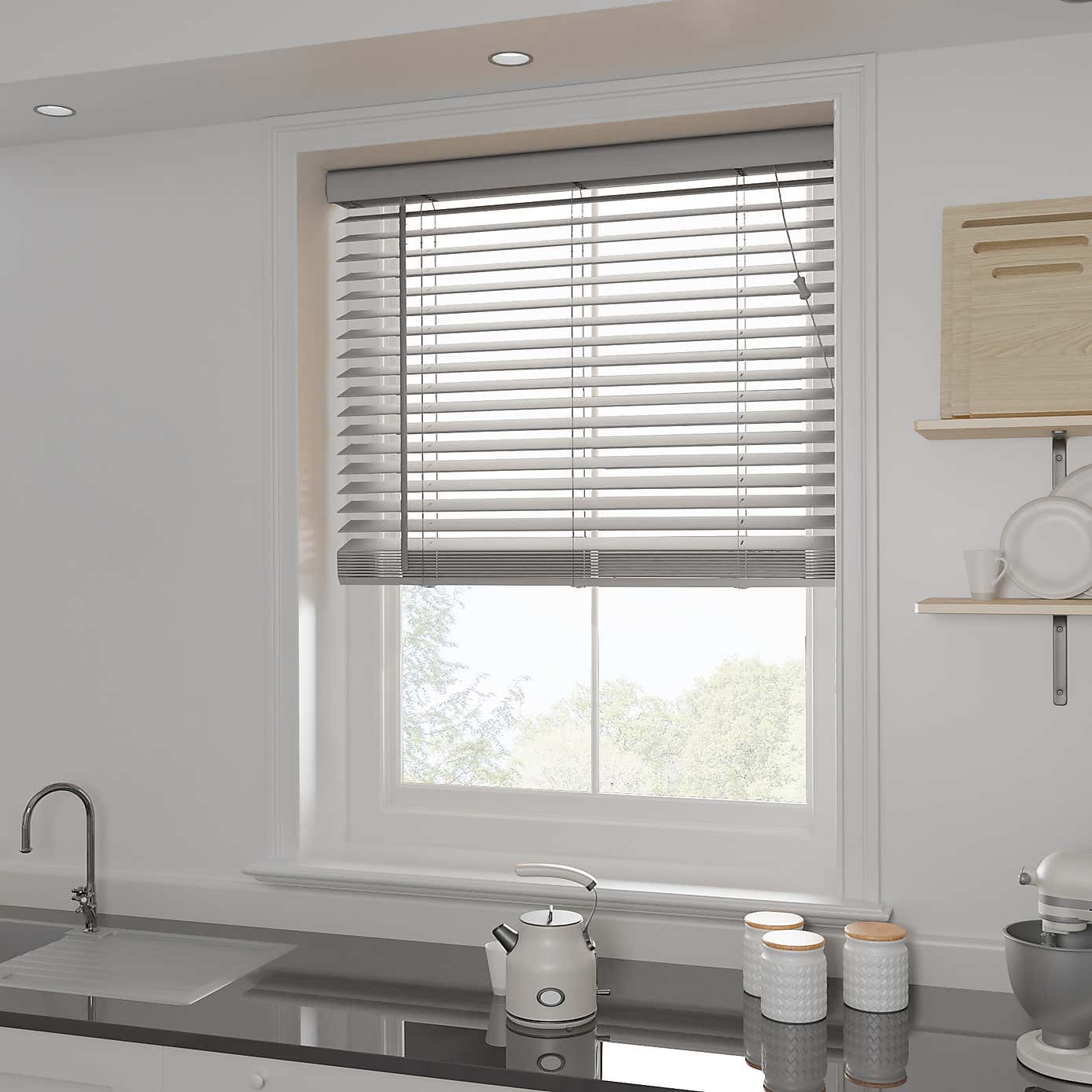 Fauxwood Venetian Blind