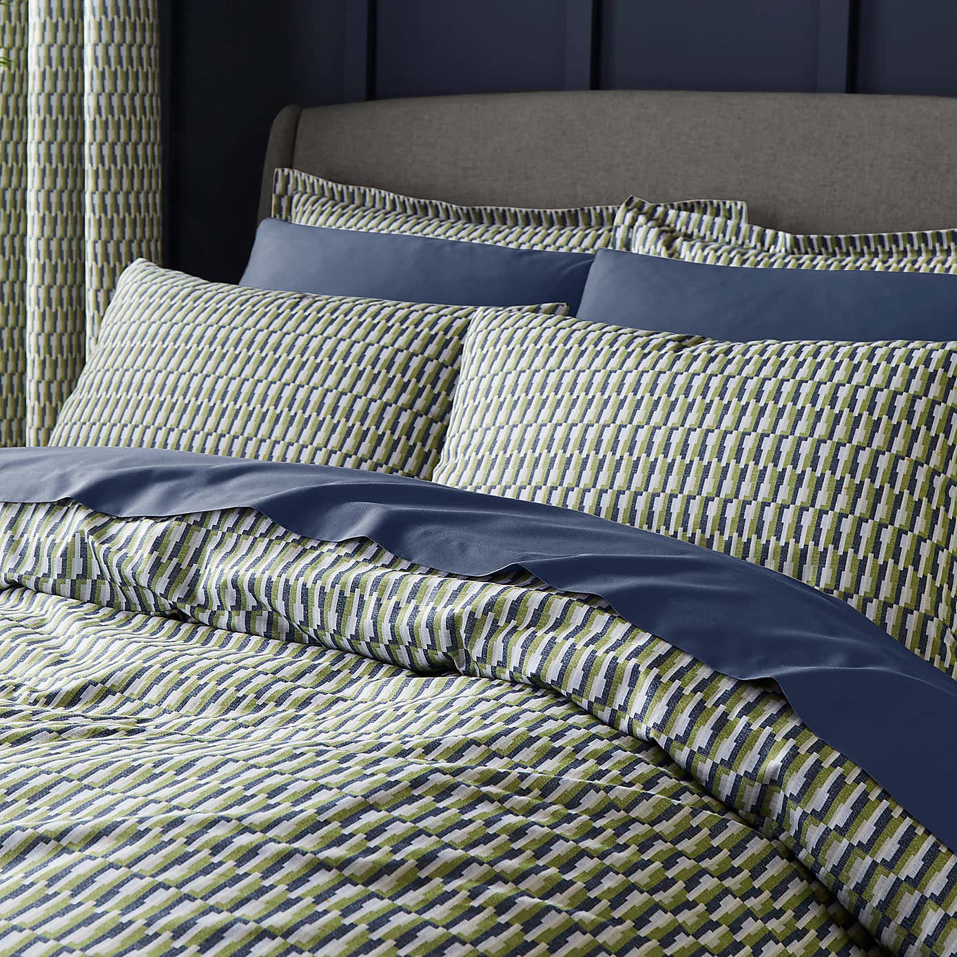 Nils Geometric 144 Thread Count Duvet Cover & Pillowcase Set