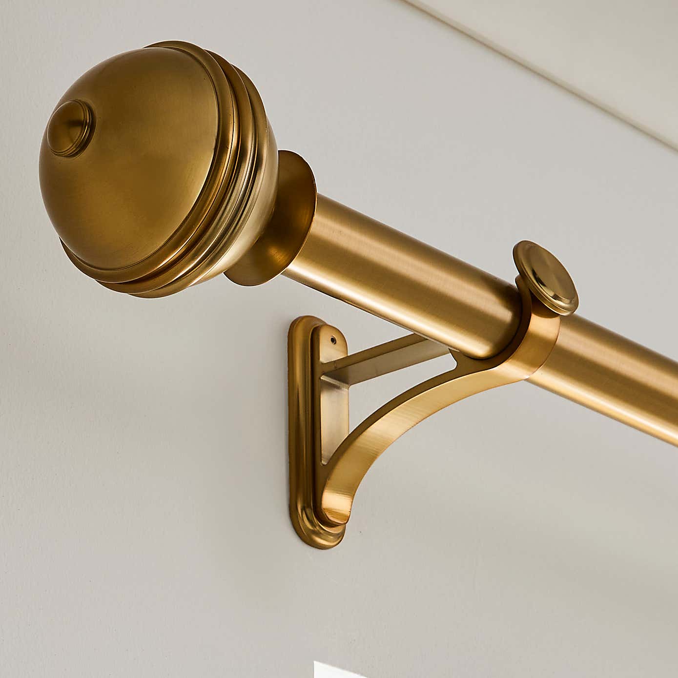 Traditional Ball Fixed Metal Curtain Pole with Rings