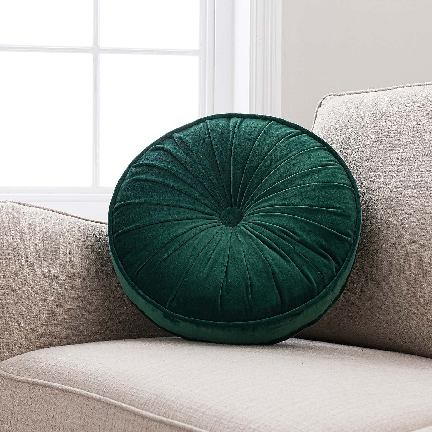 Emerald Clara Circular Cushion
