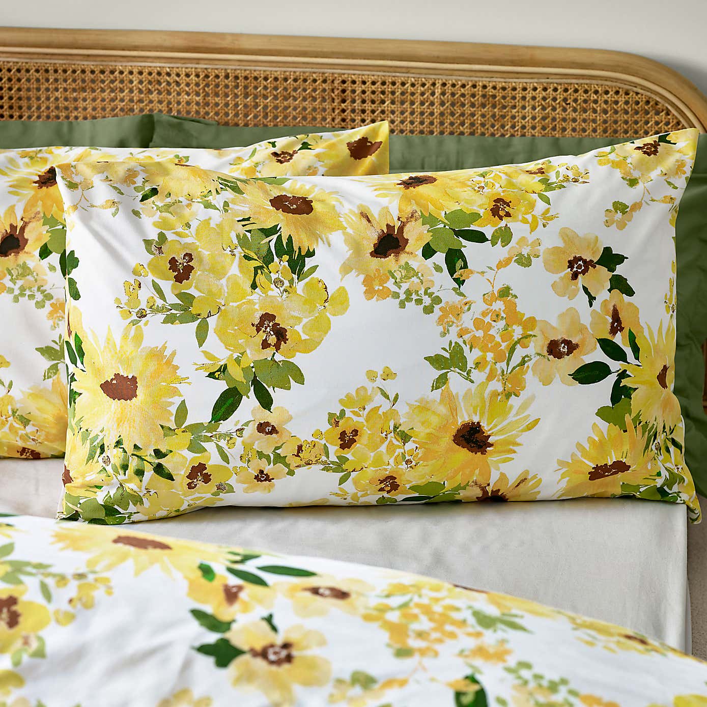 Catherine Lansfield Sunflowers Reversible Duvet Cover & Pillowcase Set