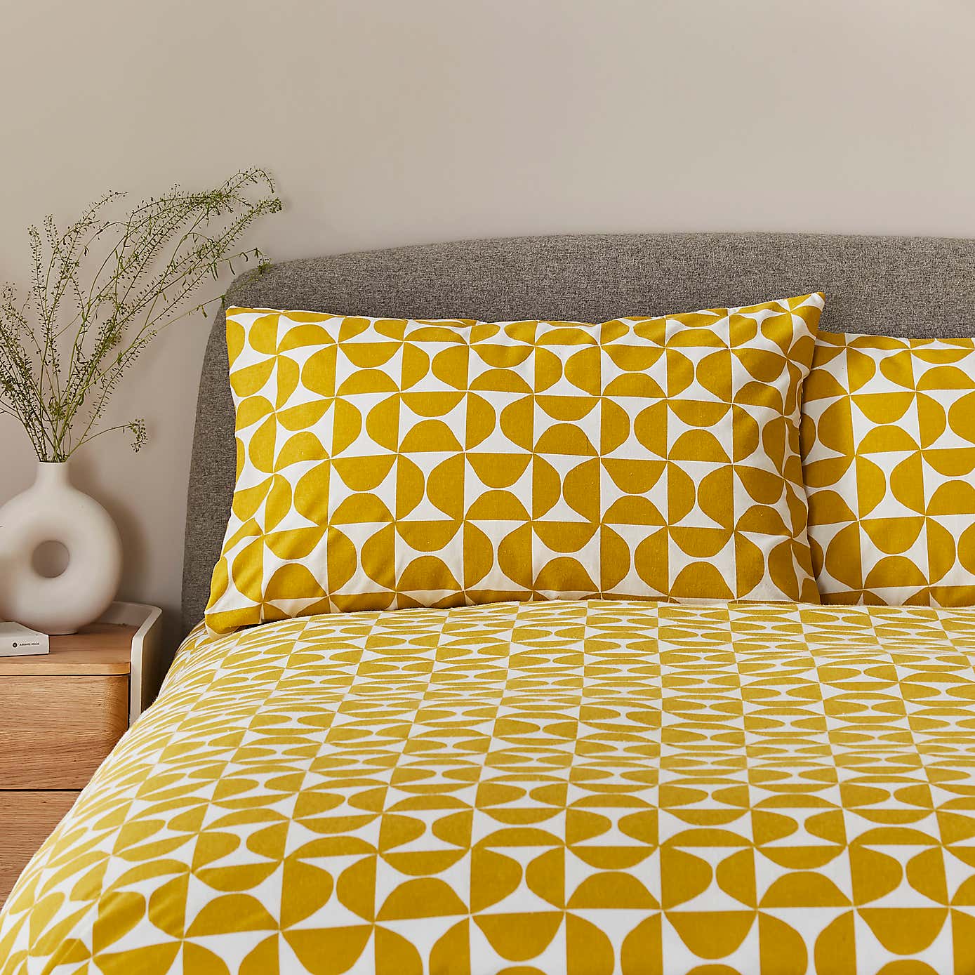 Sten Brushed Cotton Duvet Cover and Pillowcase Set