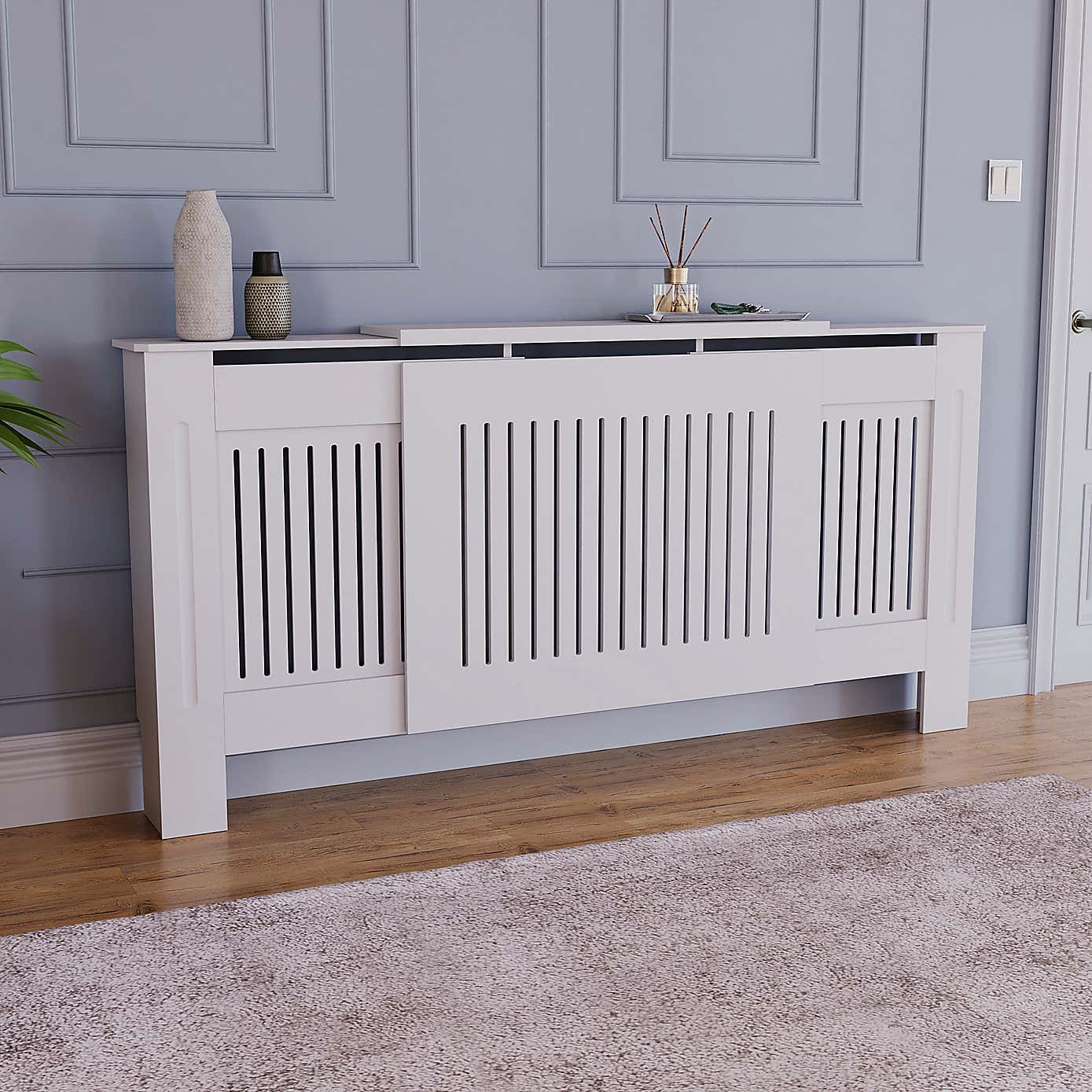 Vida Designs Chelsea Adjustable Radiator Cover