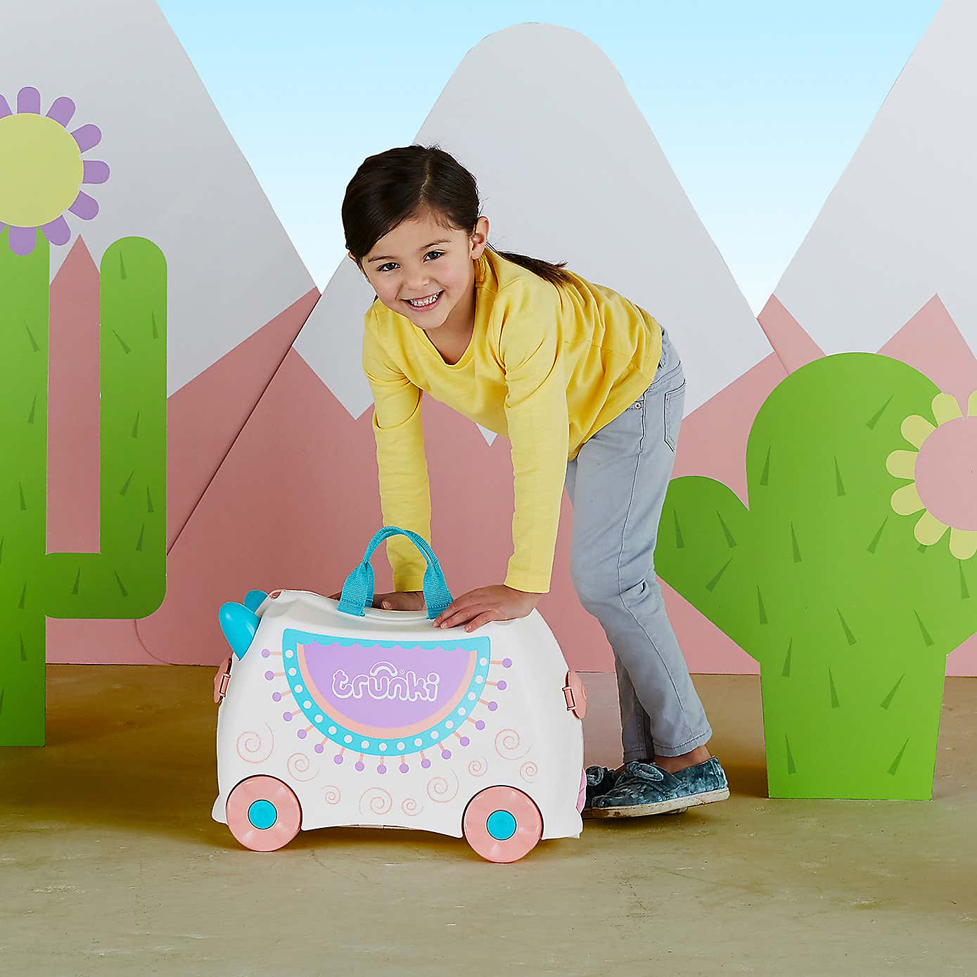 Trunki Lola the Llama Ride On Suitcase