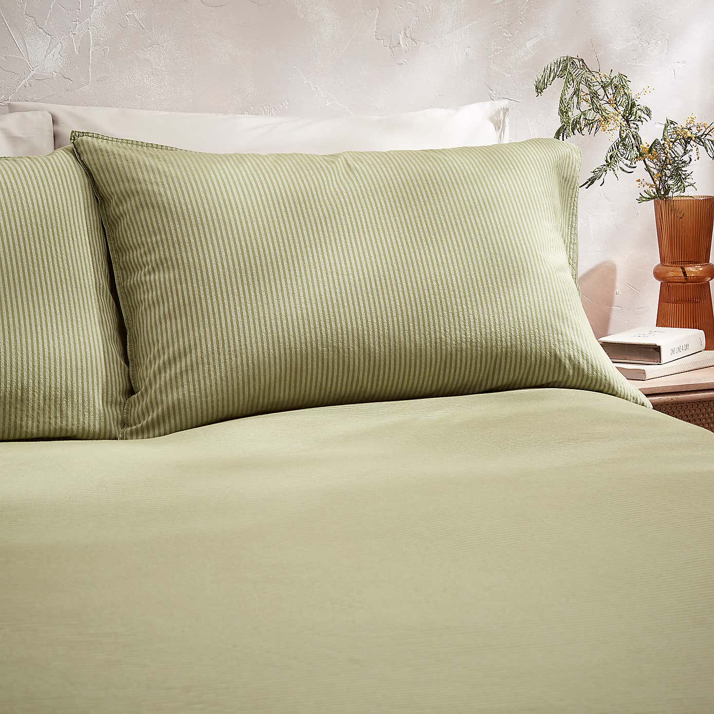 Harlem Narrow Stripe Duvet Cover & Pillowcase Set