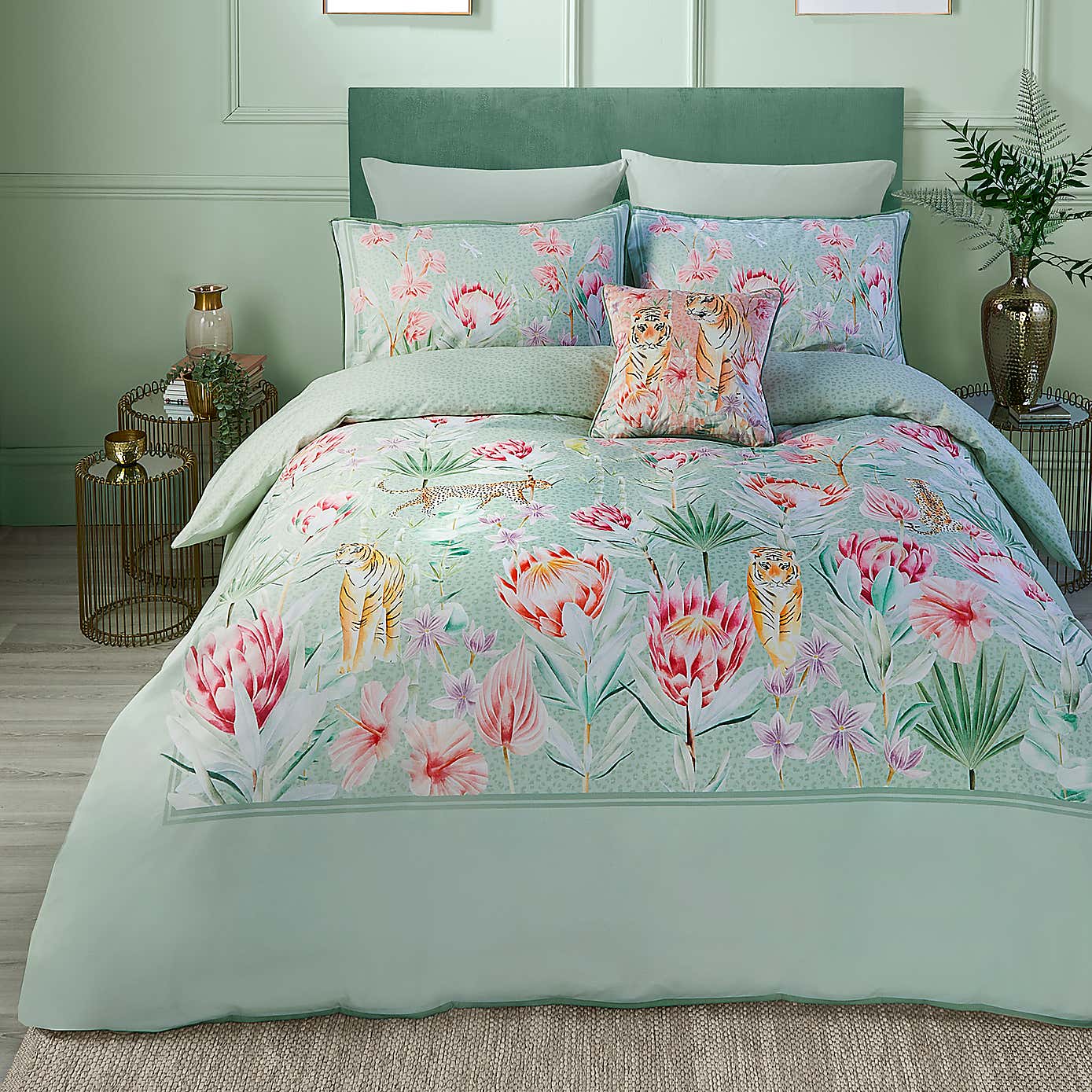 Soiree Tropical Leopard 500 Thread Count Duvet Cover and Pillowcase Set