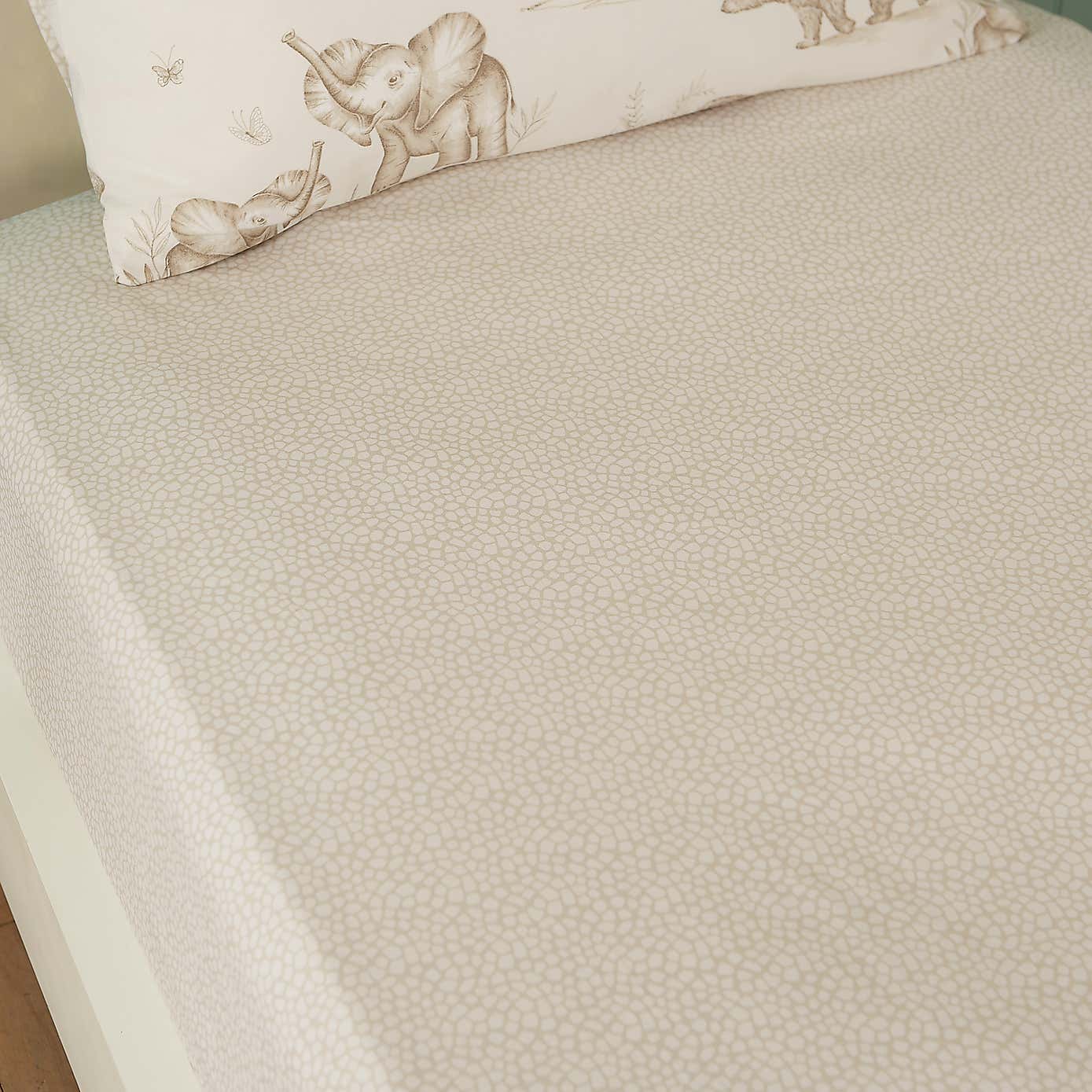 Sketched Animal Set of 2 Fitted Sheets