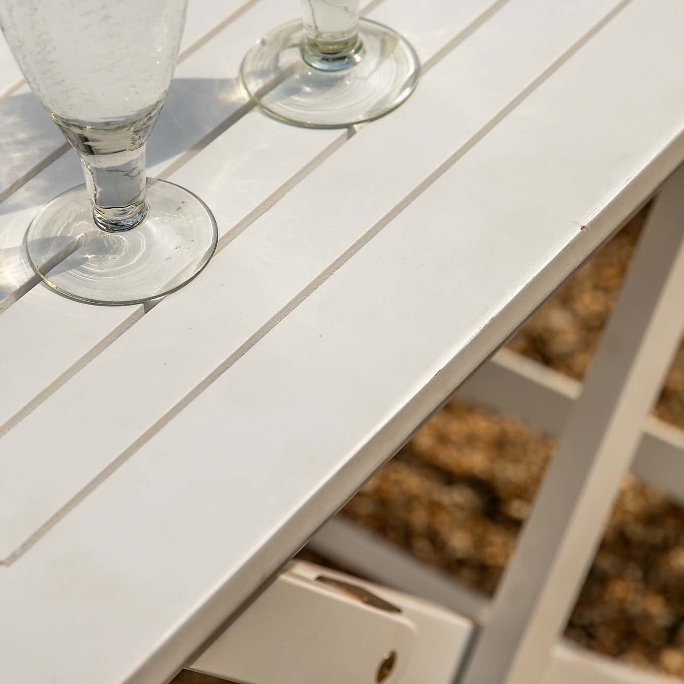 Ottinge White Foldaway Dining Set