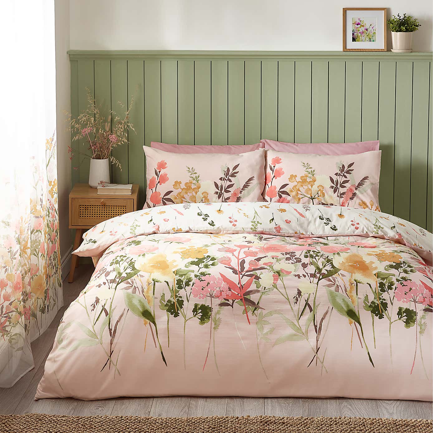 Catherine Lansfield Countryside Floral Reversible White Duvet Cover & Pillowcase Set
