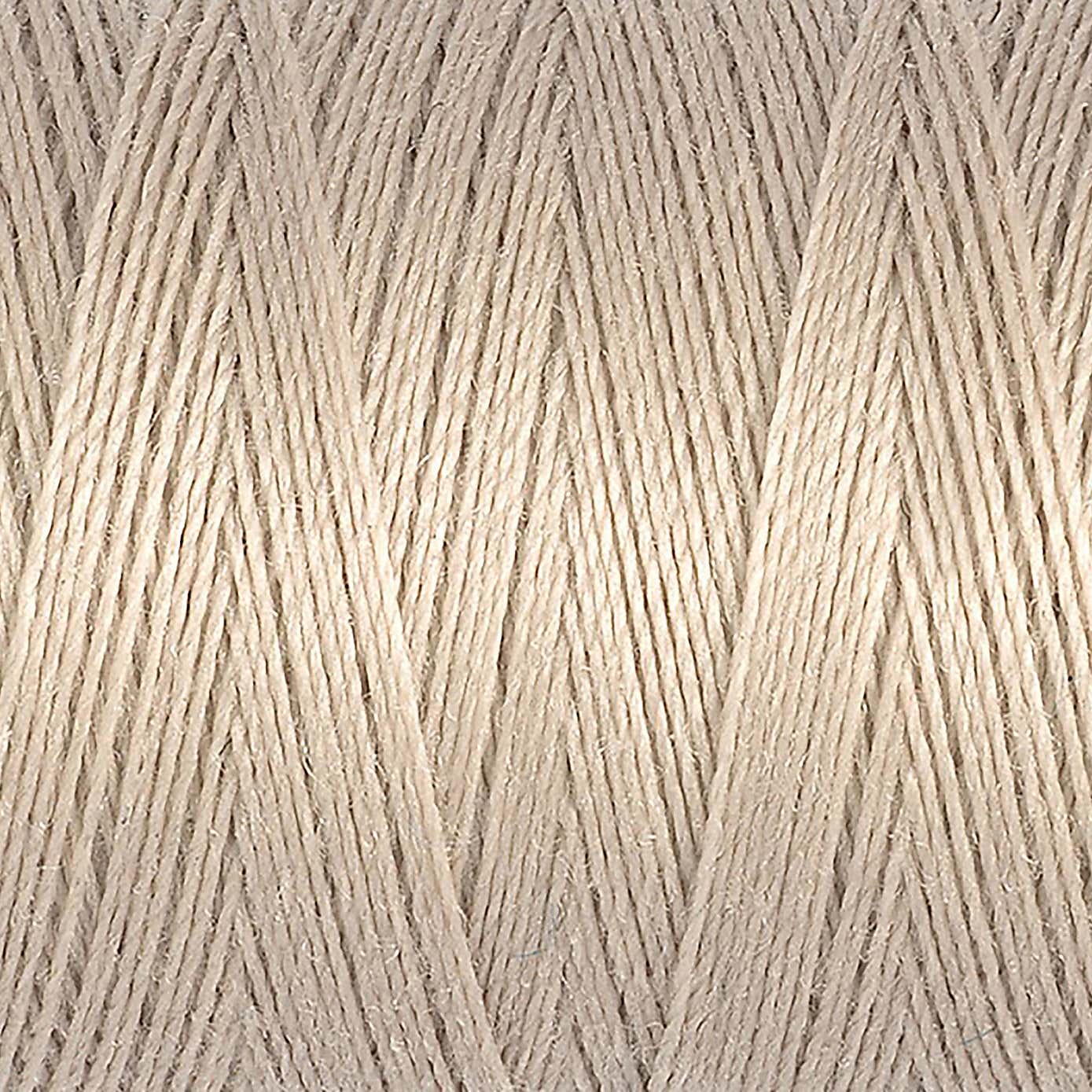 Gutermann Sew All Thread Beige (722)